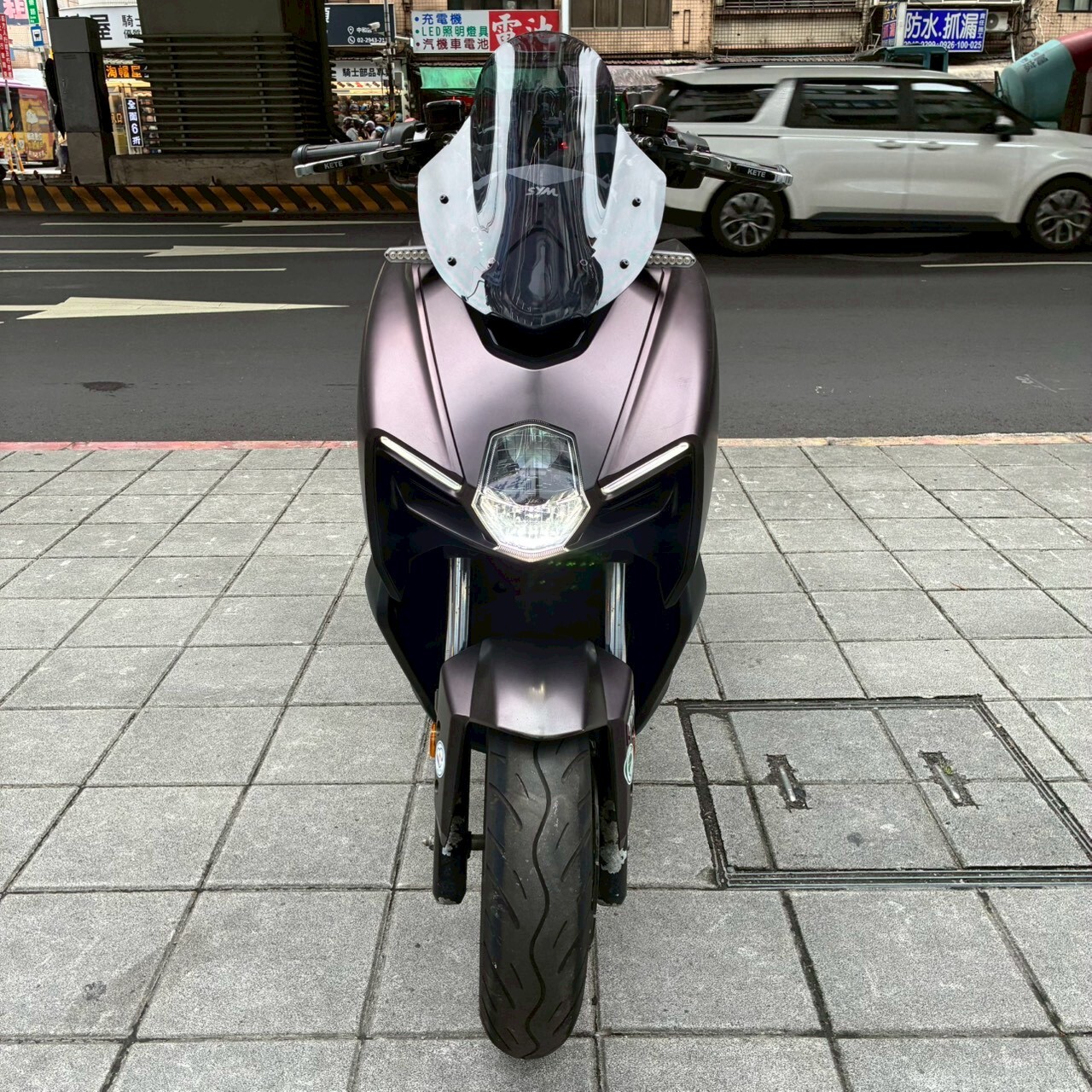 LINE_ALBUM__3066_260516_1