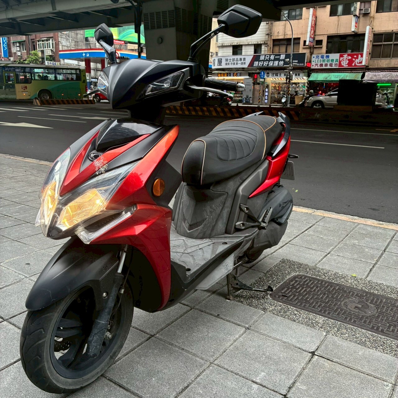 LINE_ALBUM__0382_260516_2