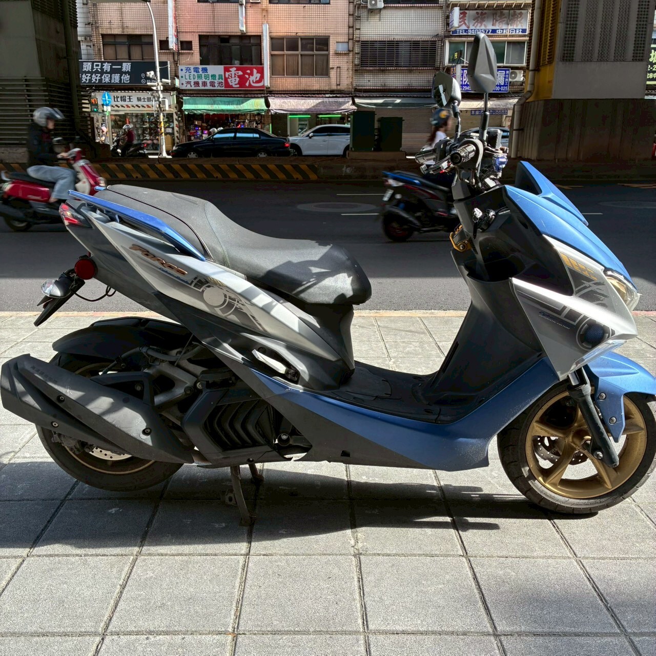 LINE_ALBUM__3297_260516_5