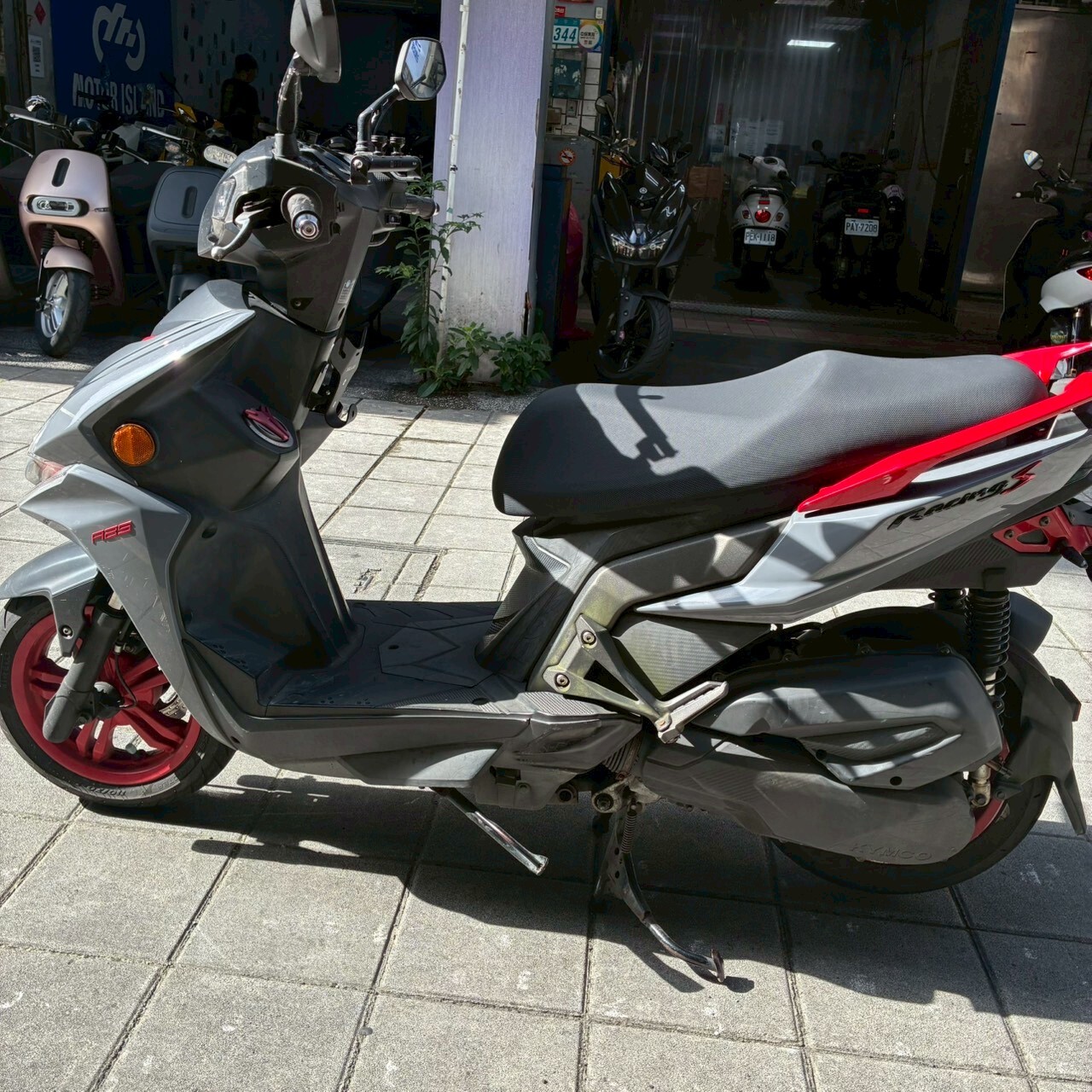 LINE_ALBUM__7711_260516_11