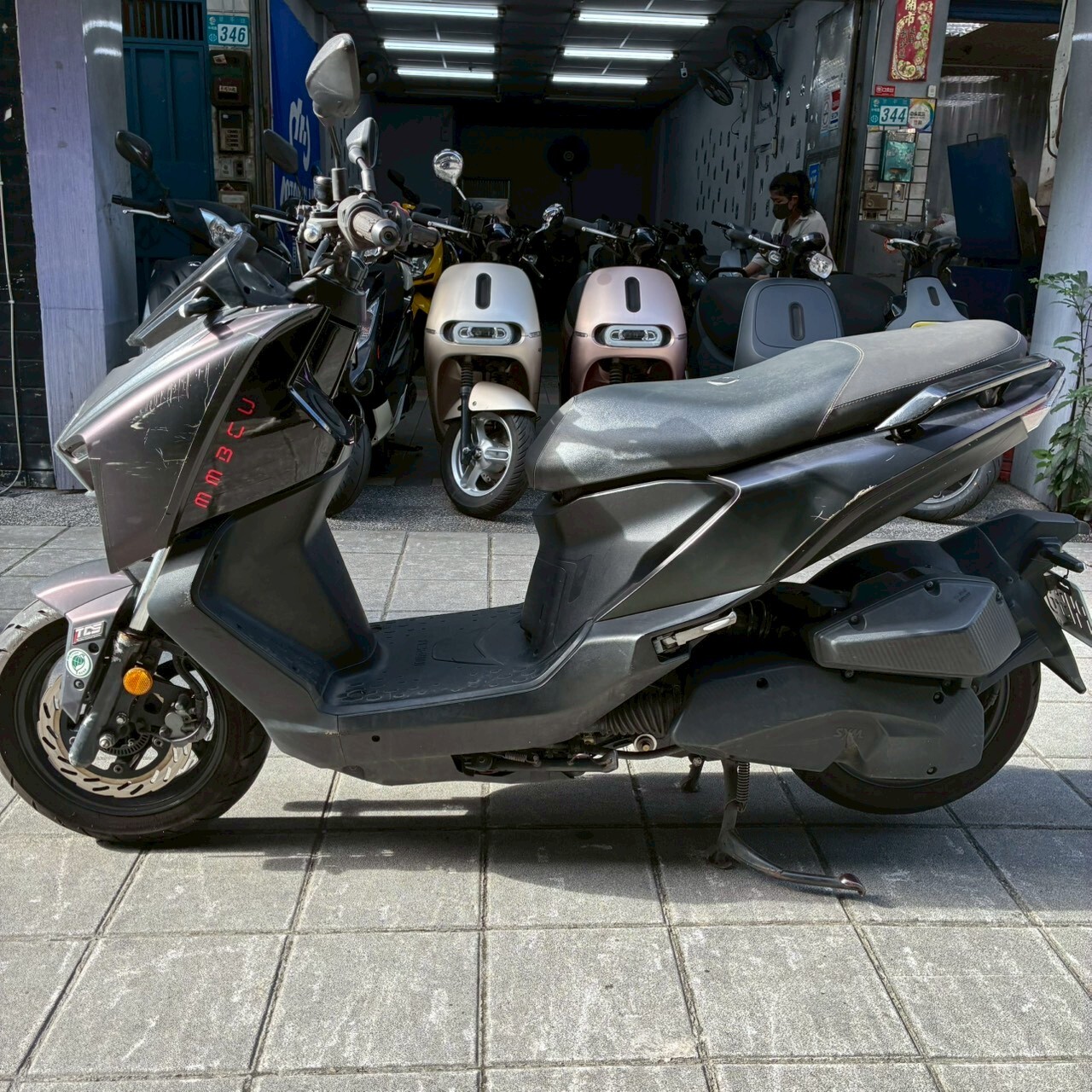 LINE_ALBUM__8701_260516_6