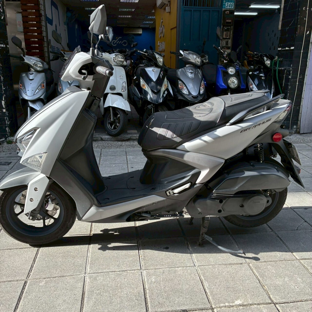 LINE_ALBUM__9259_260516_6
