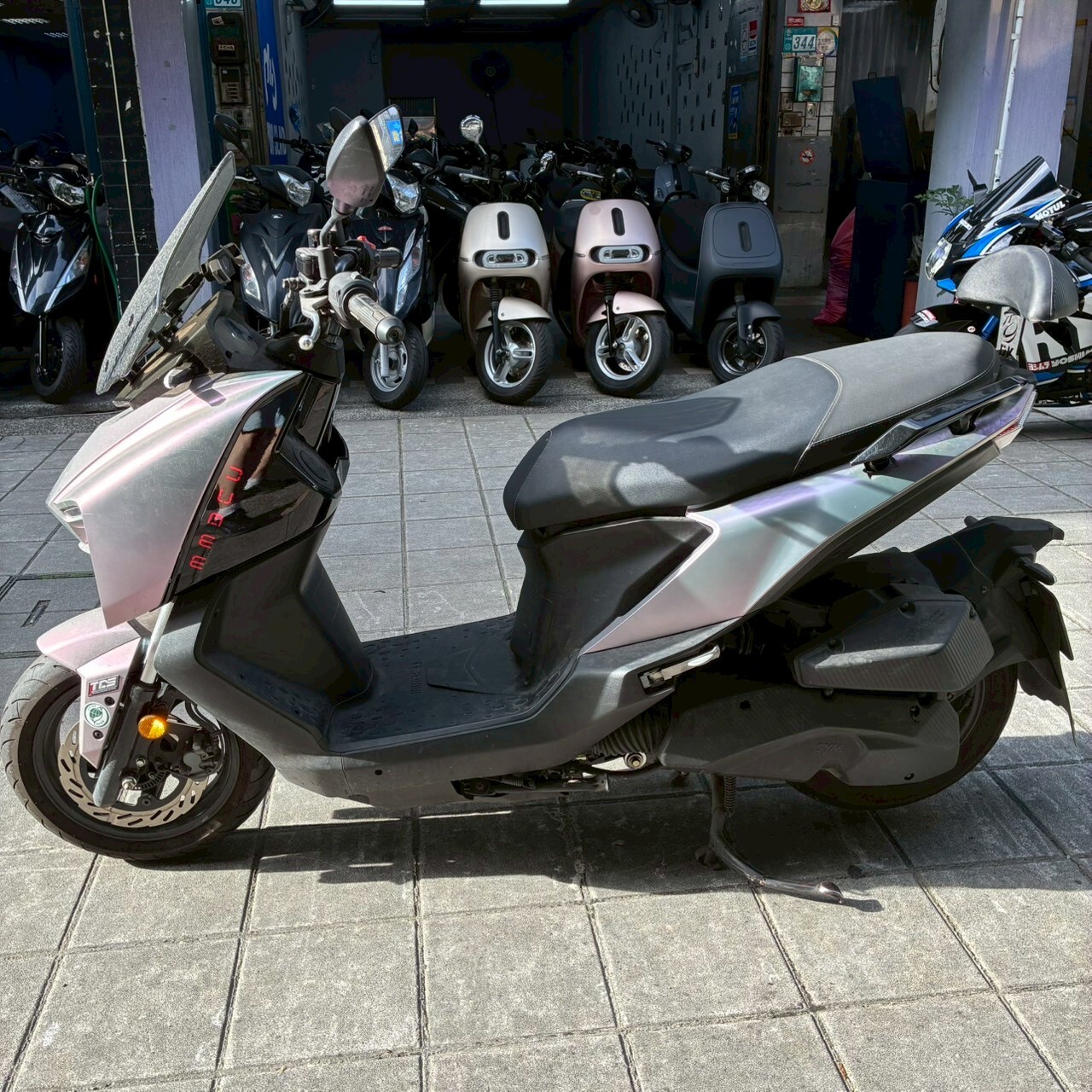 LINE_ALBUM__9027_260516_4