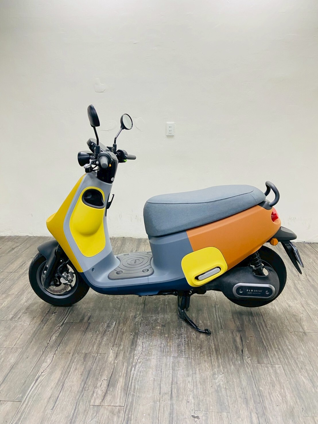 LINE_ALBUM_2021 睿能 VIVA MIX KEYLESS _9735 $38,000 里程13XX_260519_4