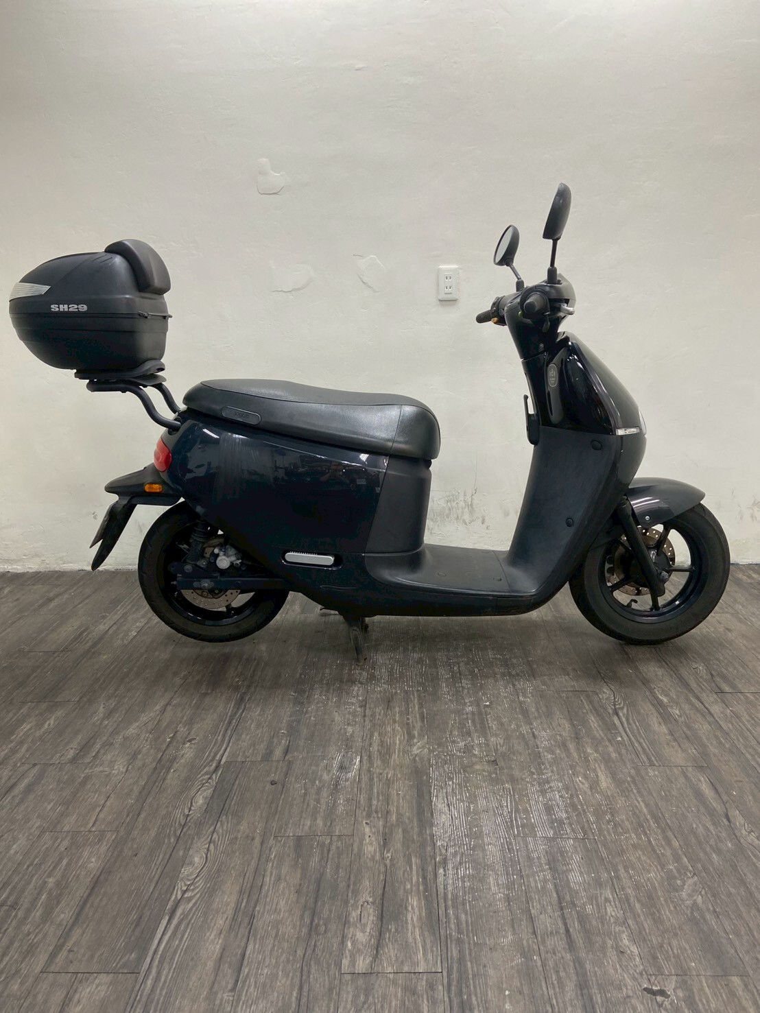 LINE_ALBUM_2023 睿能 GOGORO 2 PREMIUM卡片版 _6897 $45000 里程58xx_260520_4