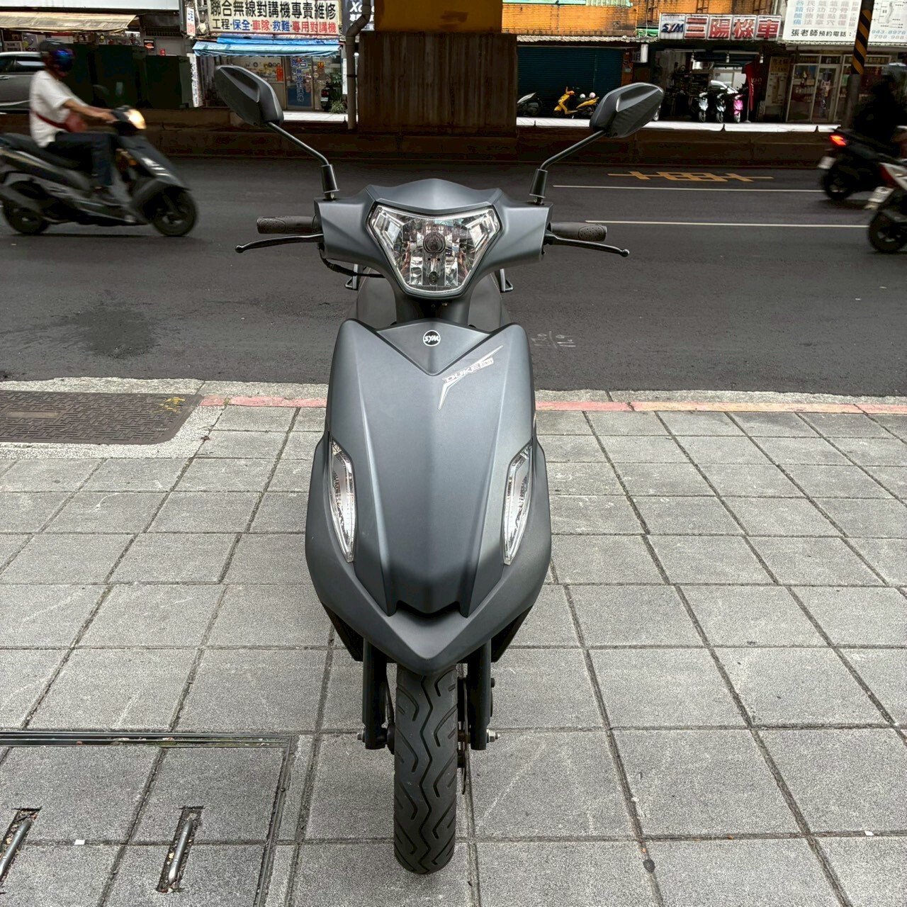 LINE_ALBUM__7706_260520_1