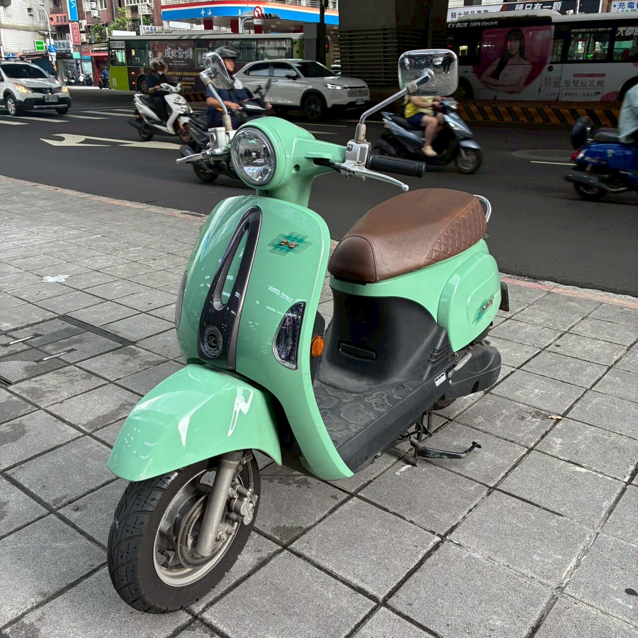 LINE_ALBUM__1009_260520_2