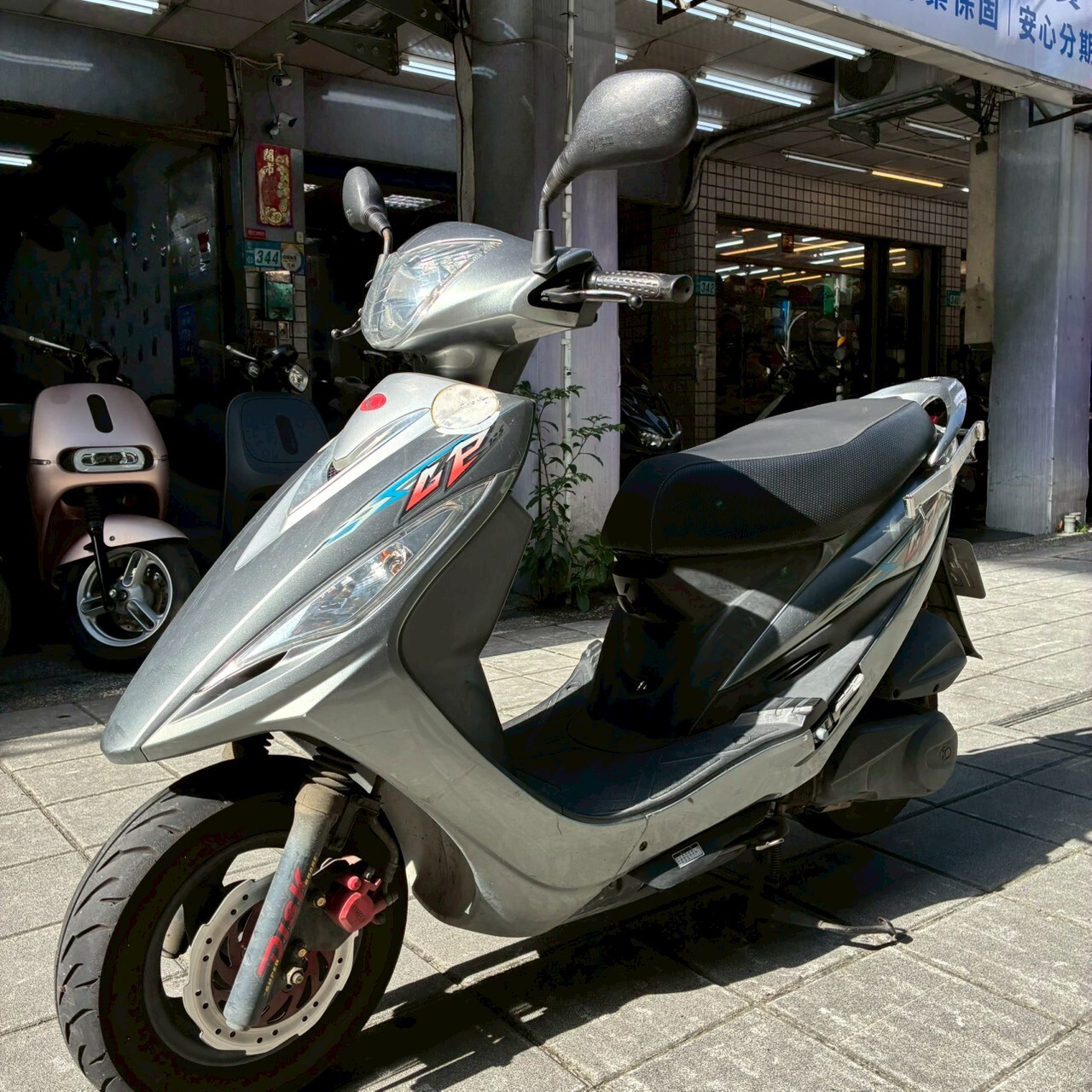 LINE_ALBUM__725_260521_2
