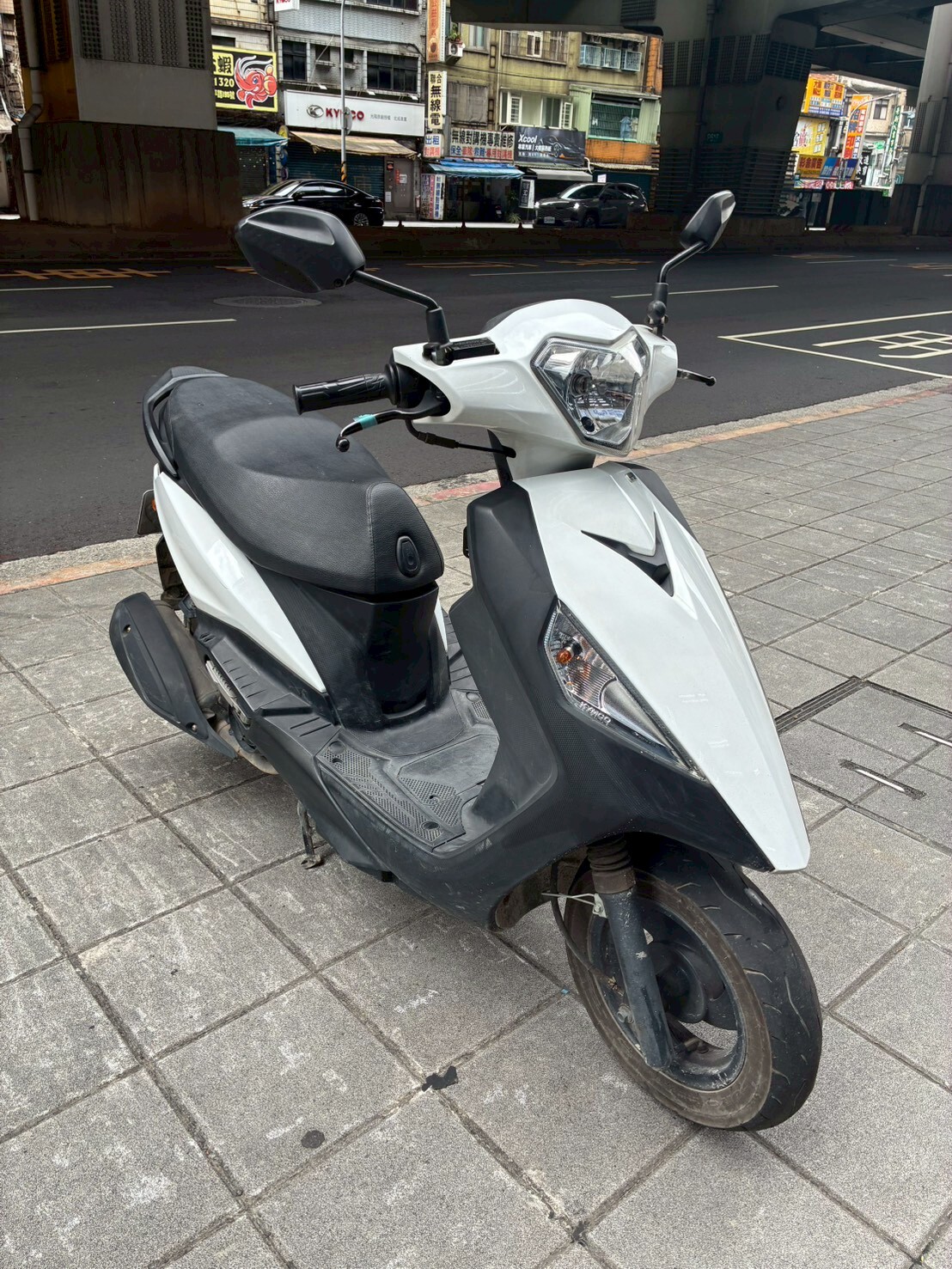 LINE_ALBUM__6119_260522_2