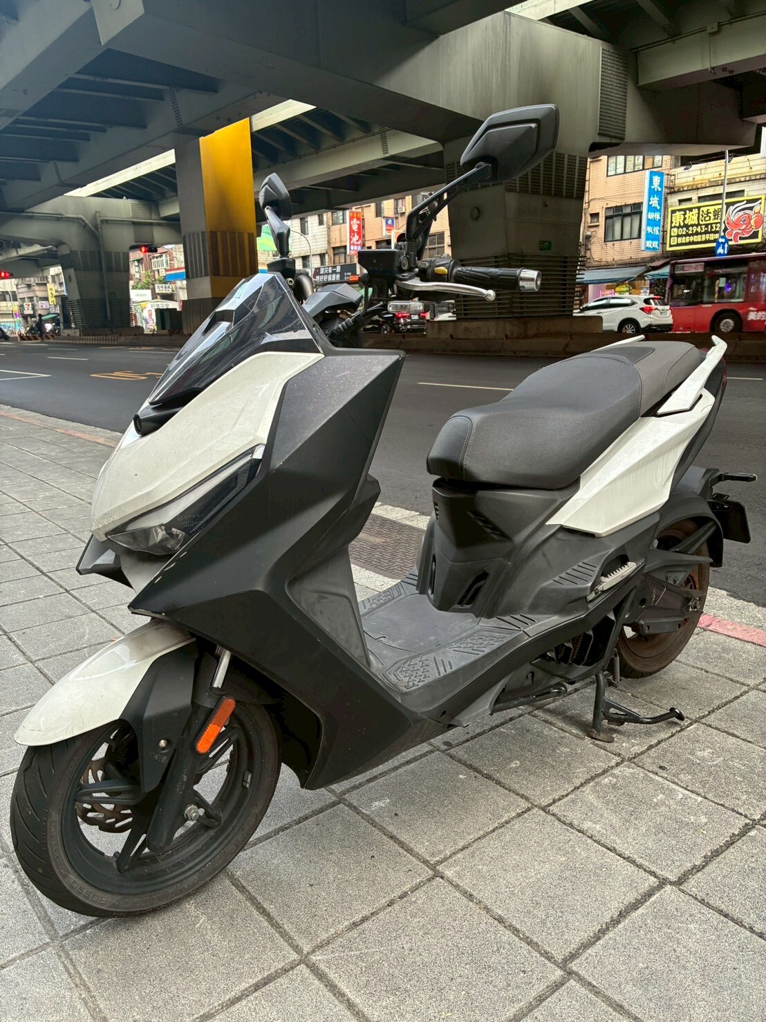LINE_ALBUM_KRV MOTO TCS_8888_260527_3
