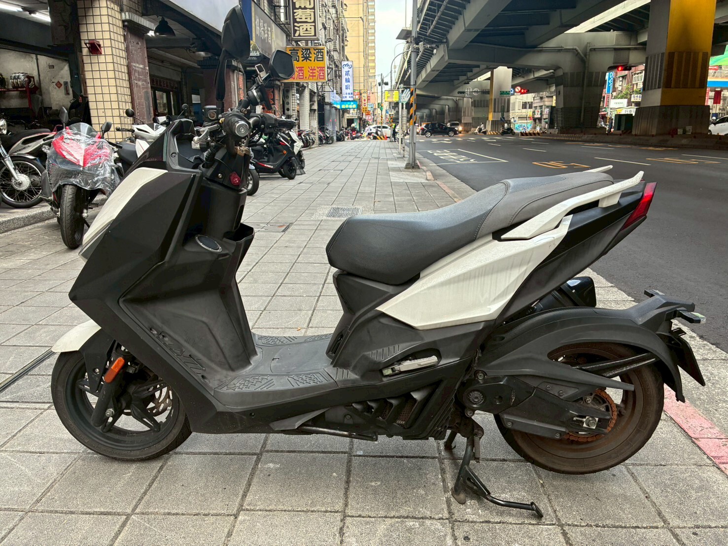 LINE_ALBUM_KRV MOTO TCS_8888_260527_4