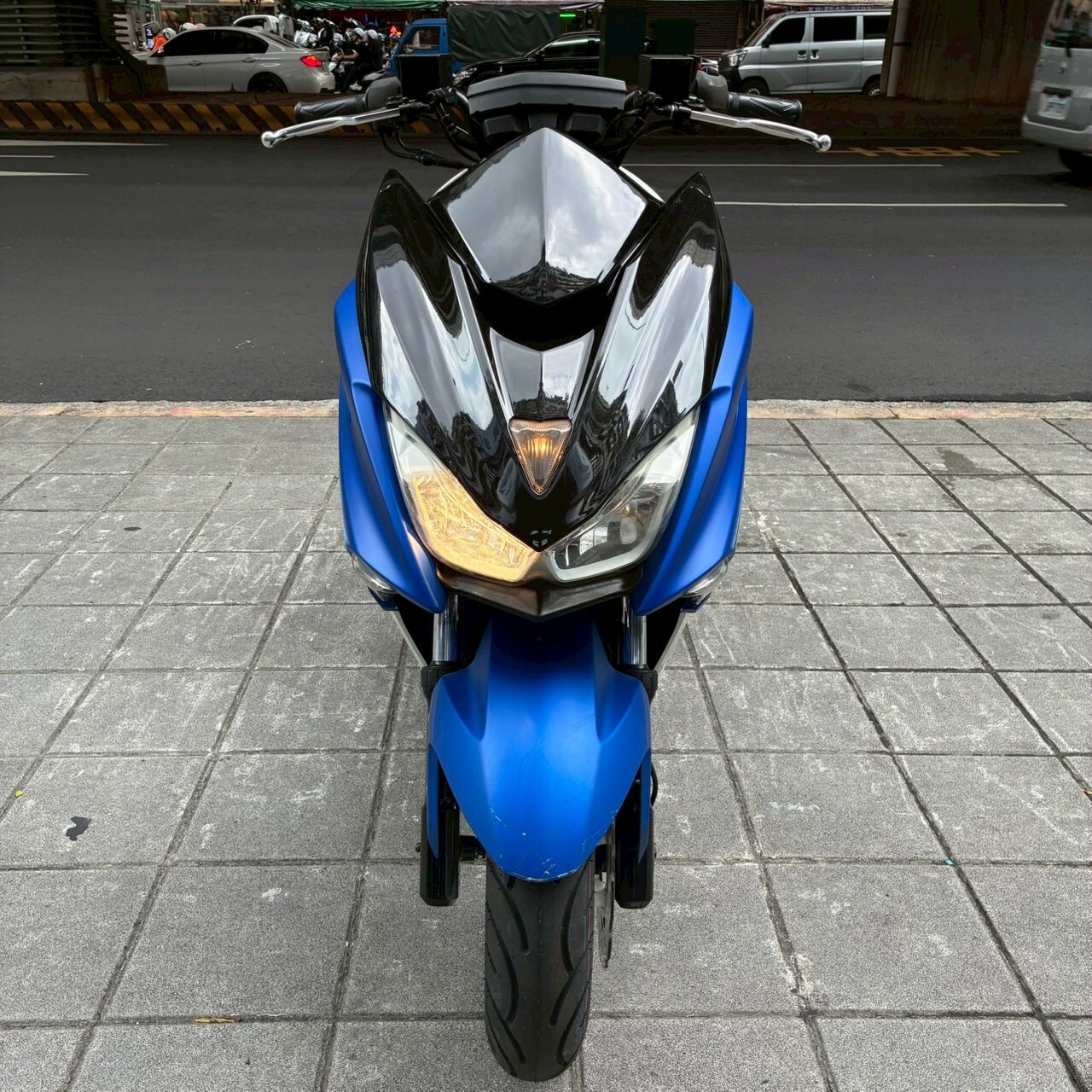 LINE_ALBUM__3051_260529_1