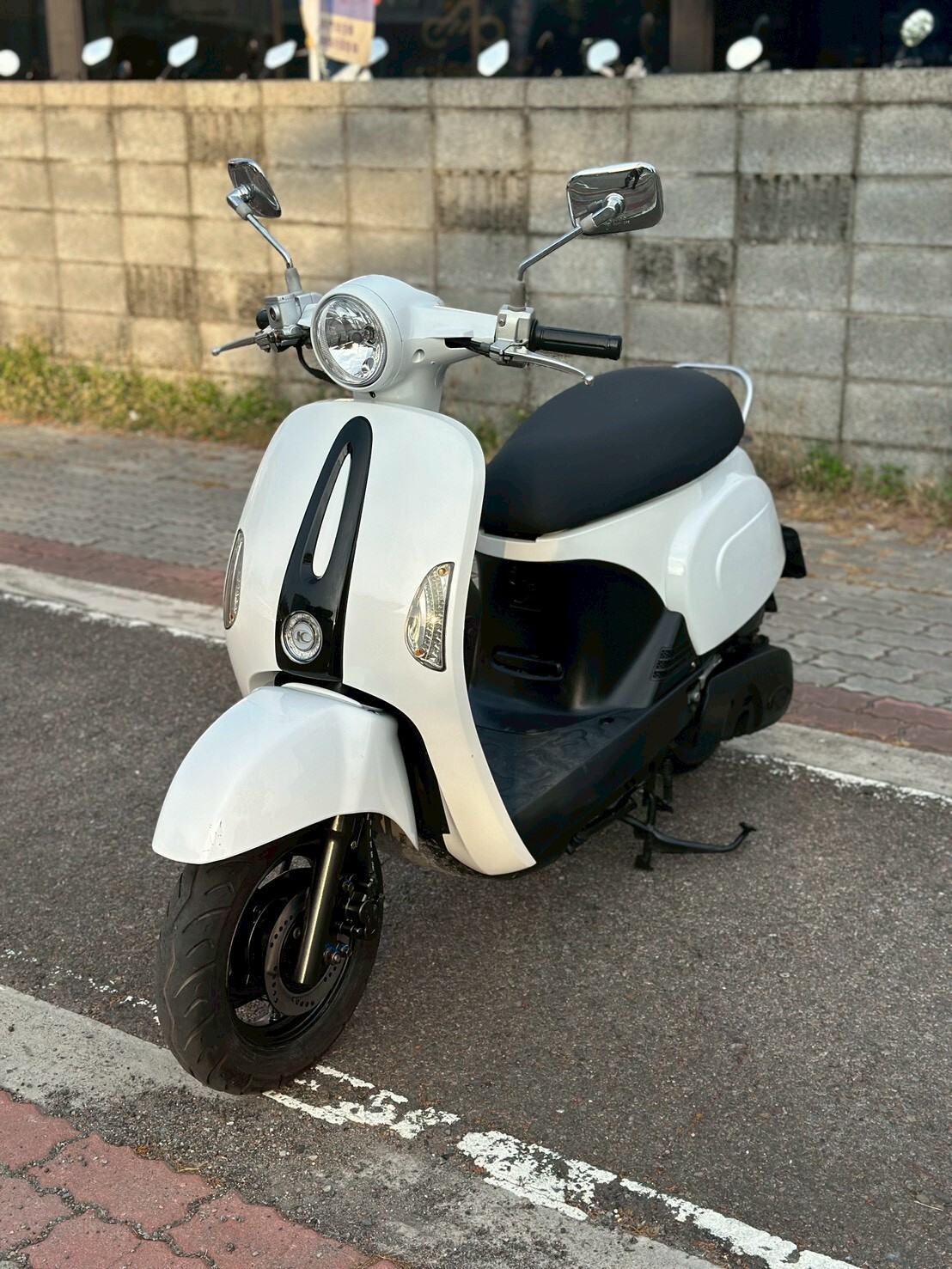LINE_ALBUM_2014 光陽 MANY 110 碟煞 _100 656xxKM $33,000_260530_1