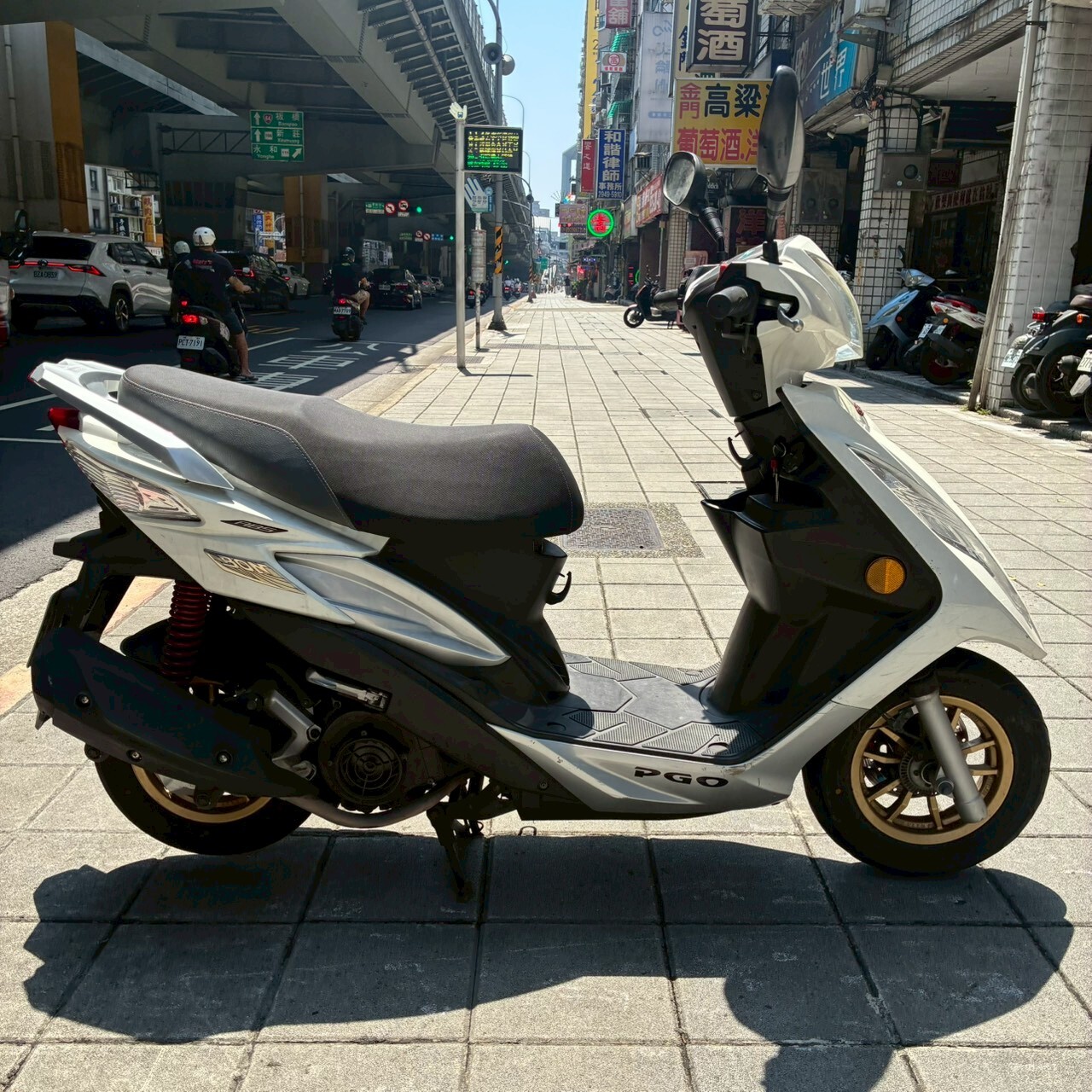 LINE_ALBUM__3668_260601_4