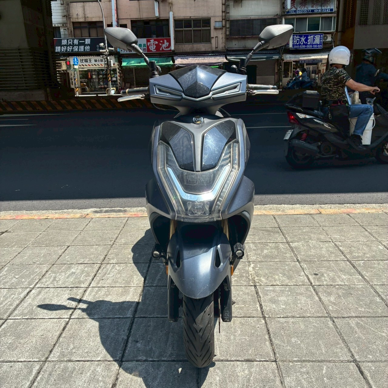 LINE_ALBUM__9327_260601_1