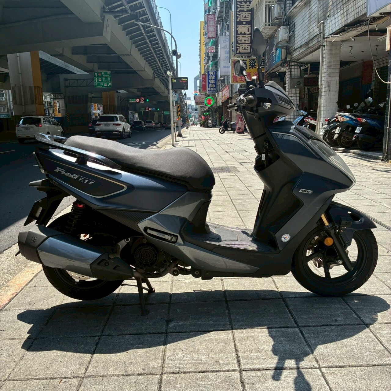 LINE_ALBUM__9327_260601_4