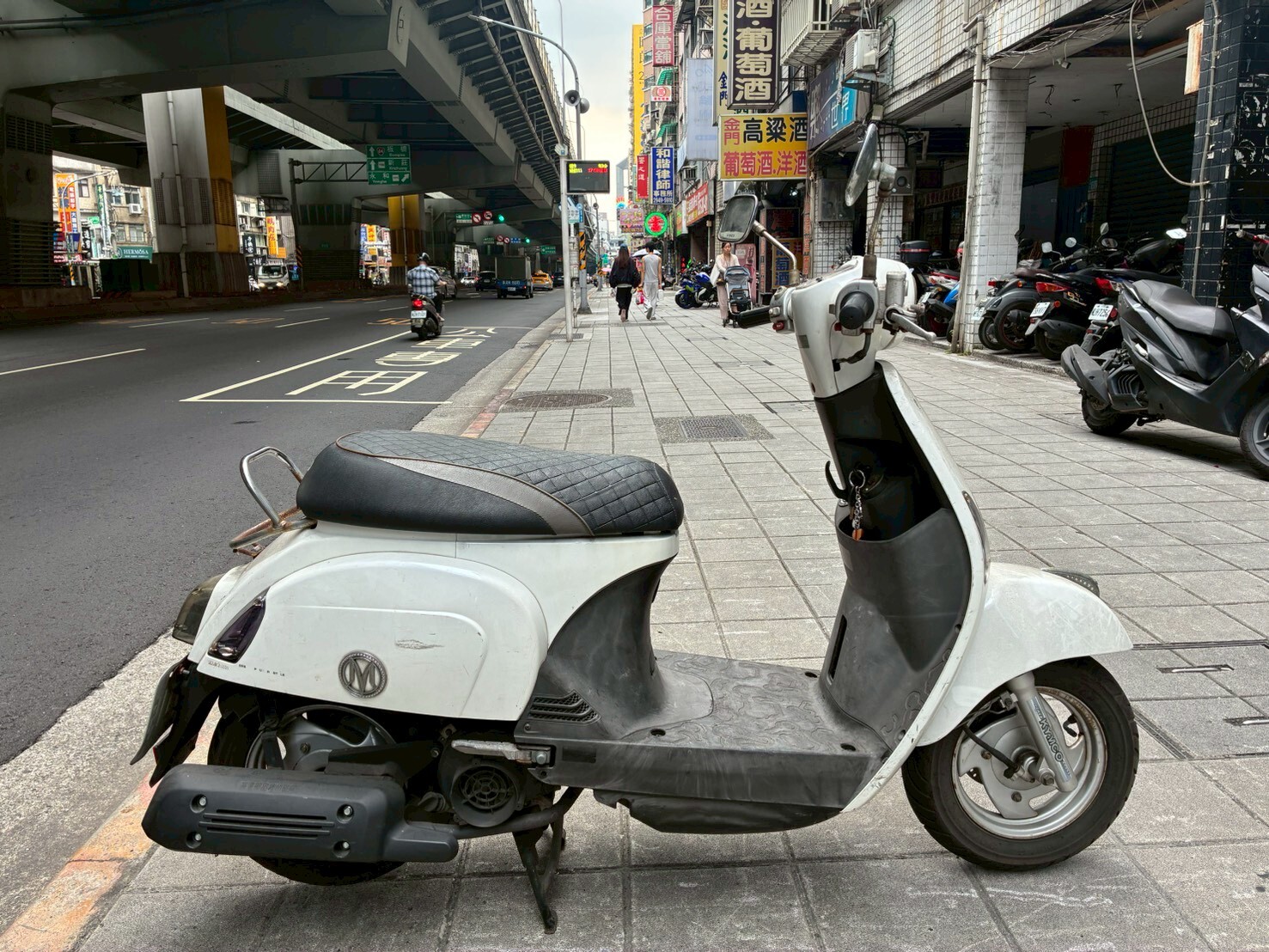 LINE_ALBUM__7015_260605_5