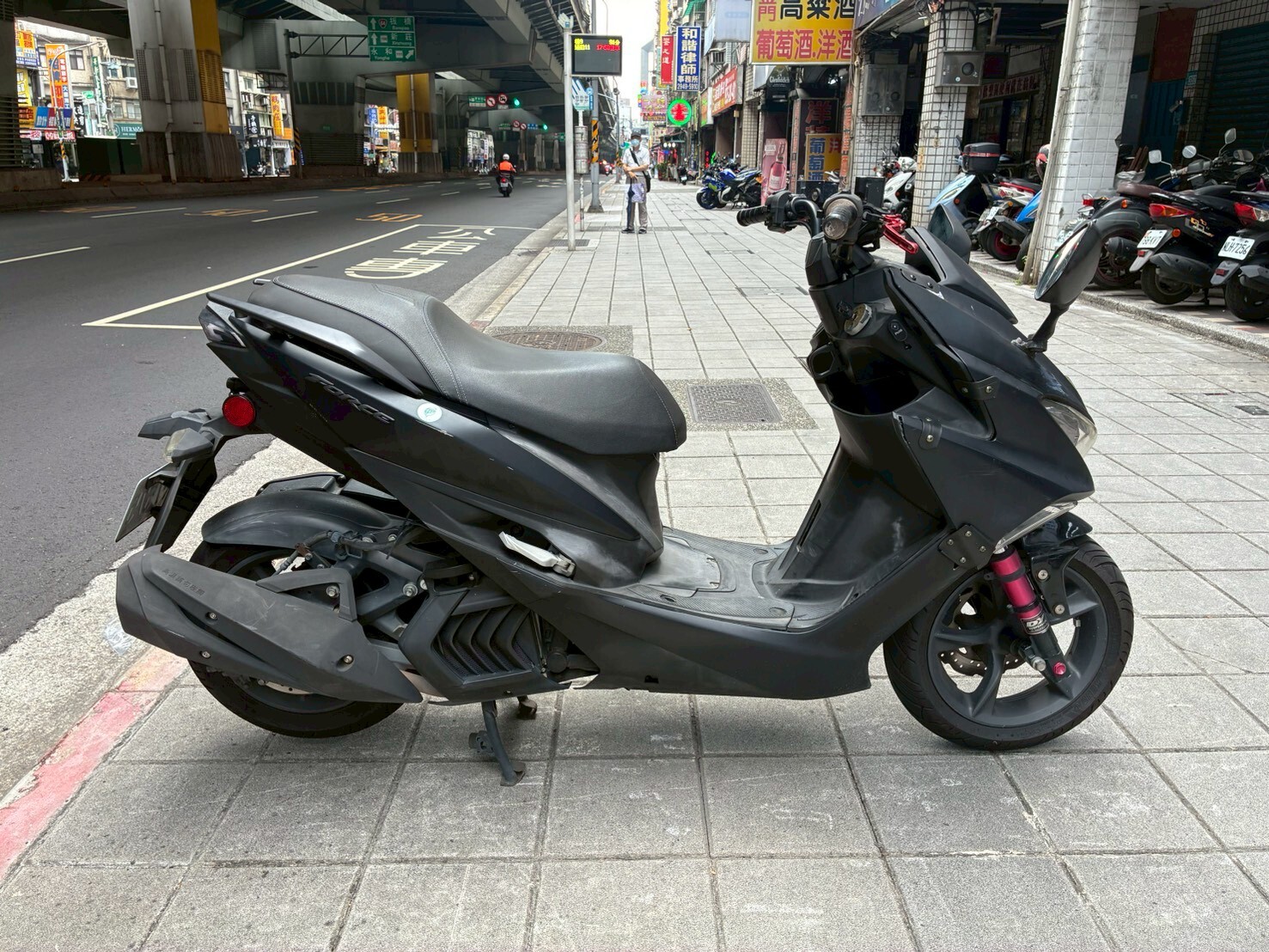 LINE_ALBUM__7575_260605_2