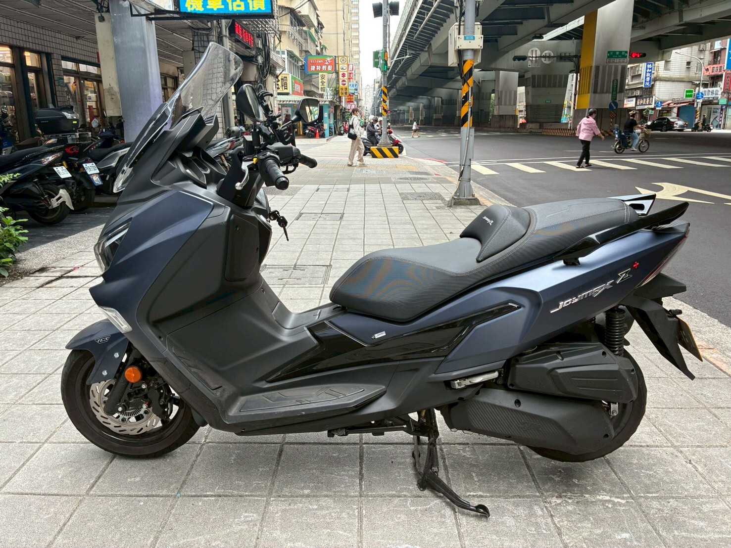 LINE_ALBUM__6820_260605_4
