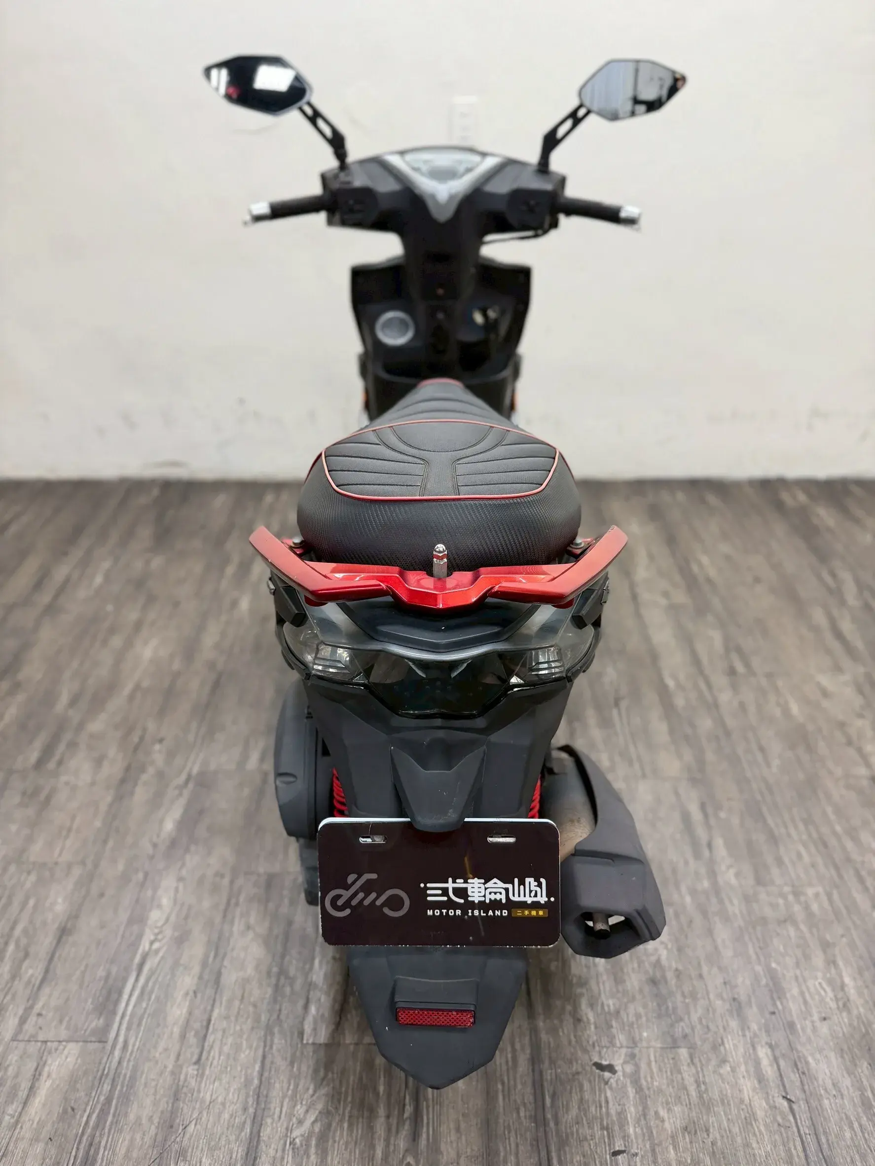 LINE_ALBUM_2017 光陽 G6 150 _5185 $40000 里程29XXX_260414_6