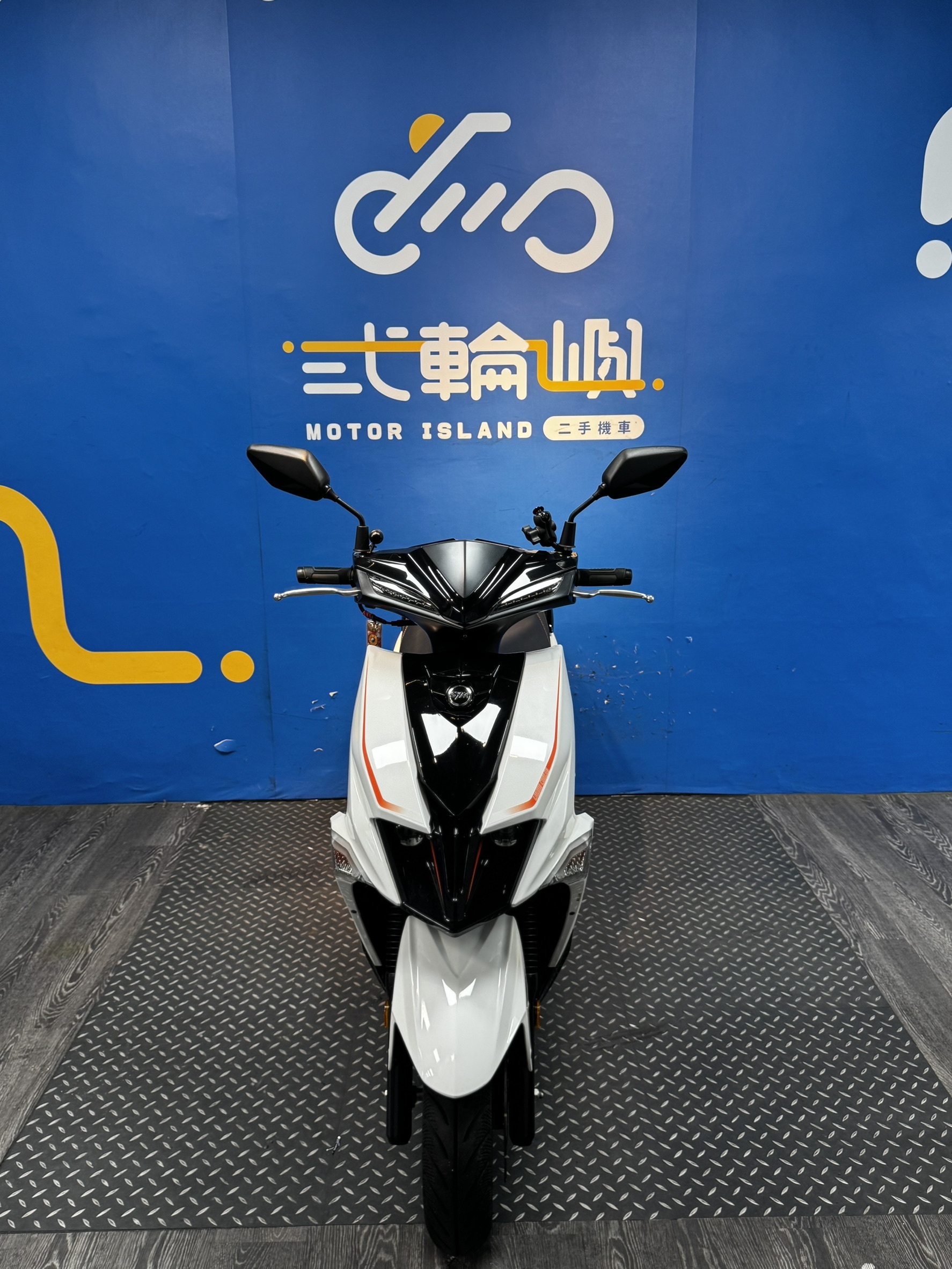 line_oa_chat_260615_195706_group_1