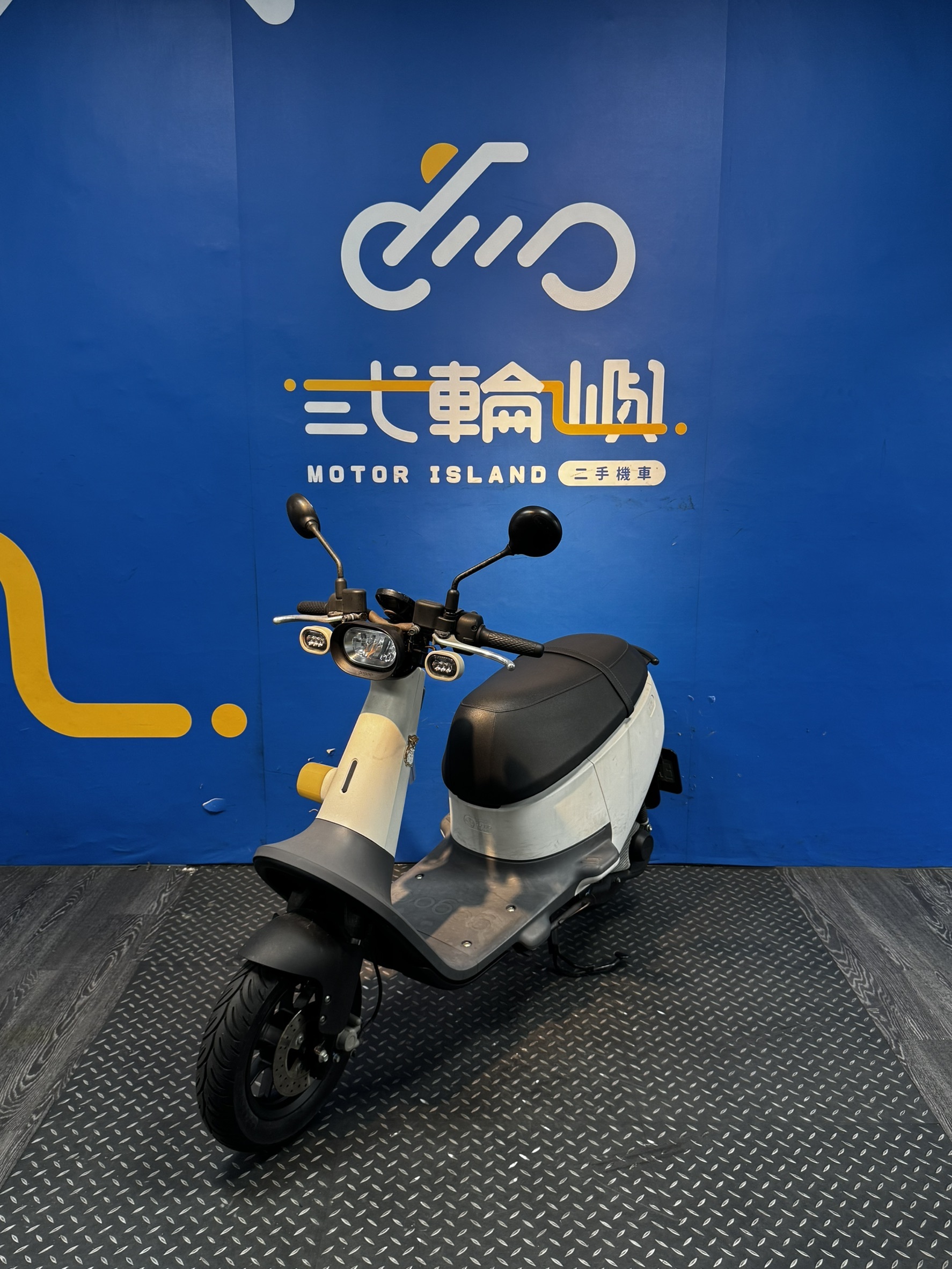 line_oa_chat_260615_195716_group_0