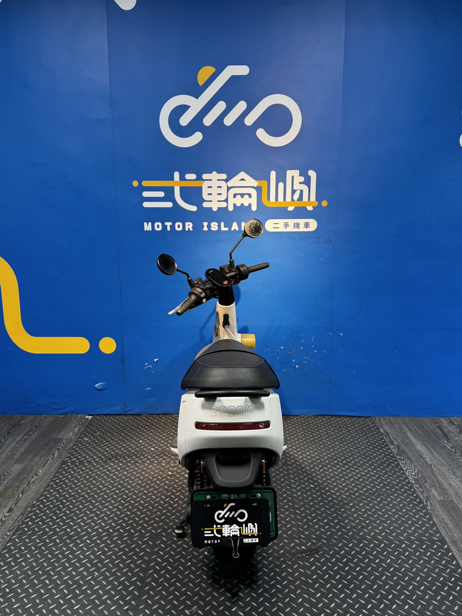 line_oa_chat_260615_195716_group_4