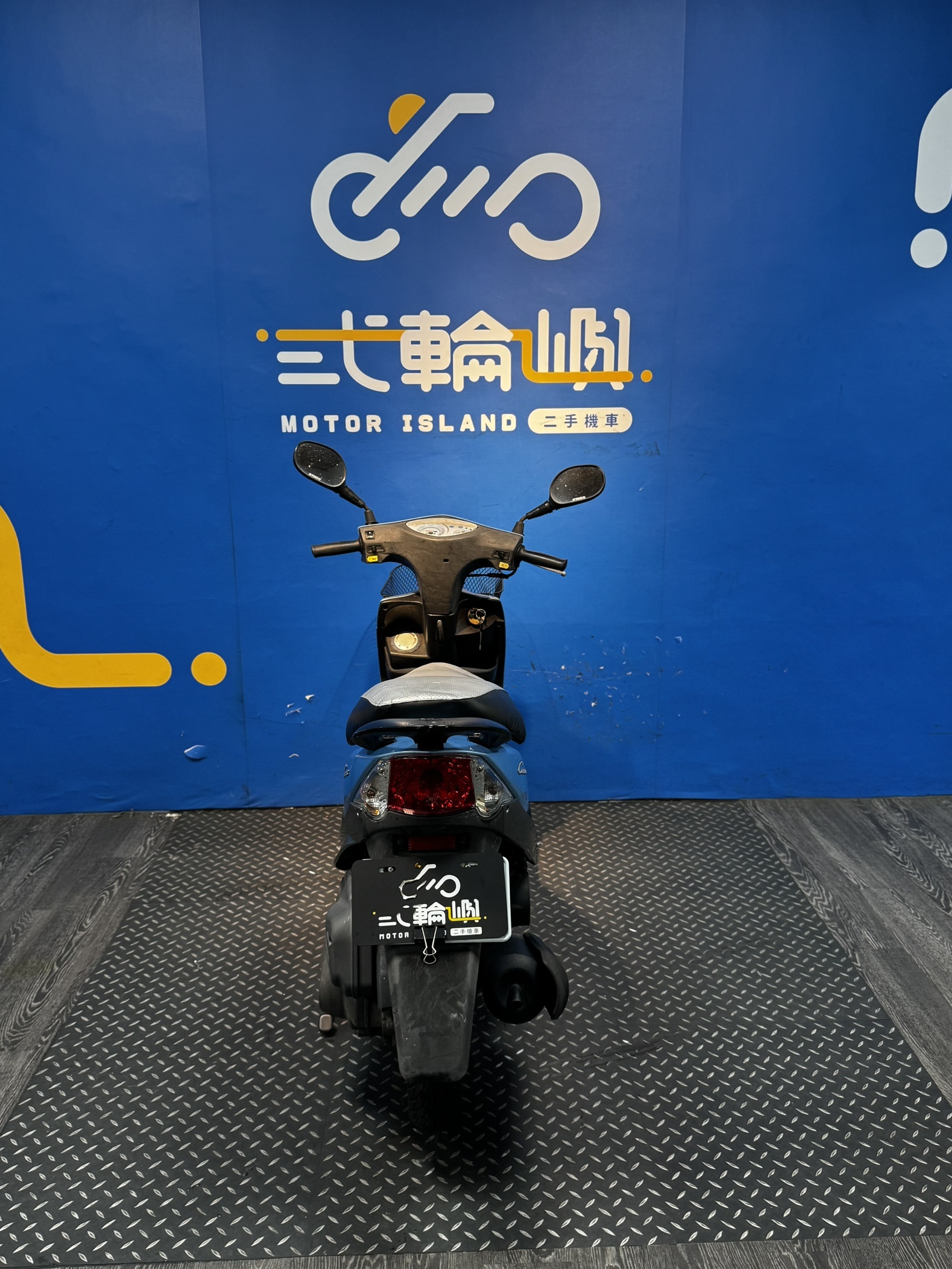 line_oa_chat_260615_195723_group_4