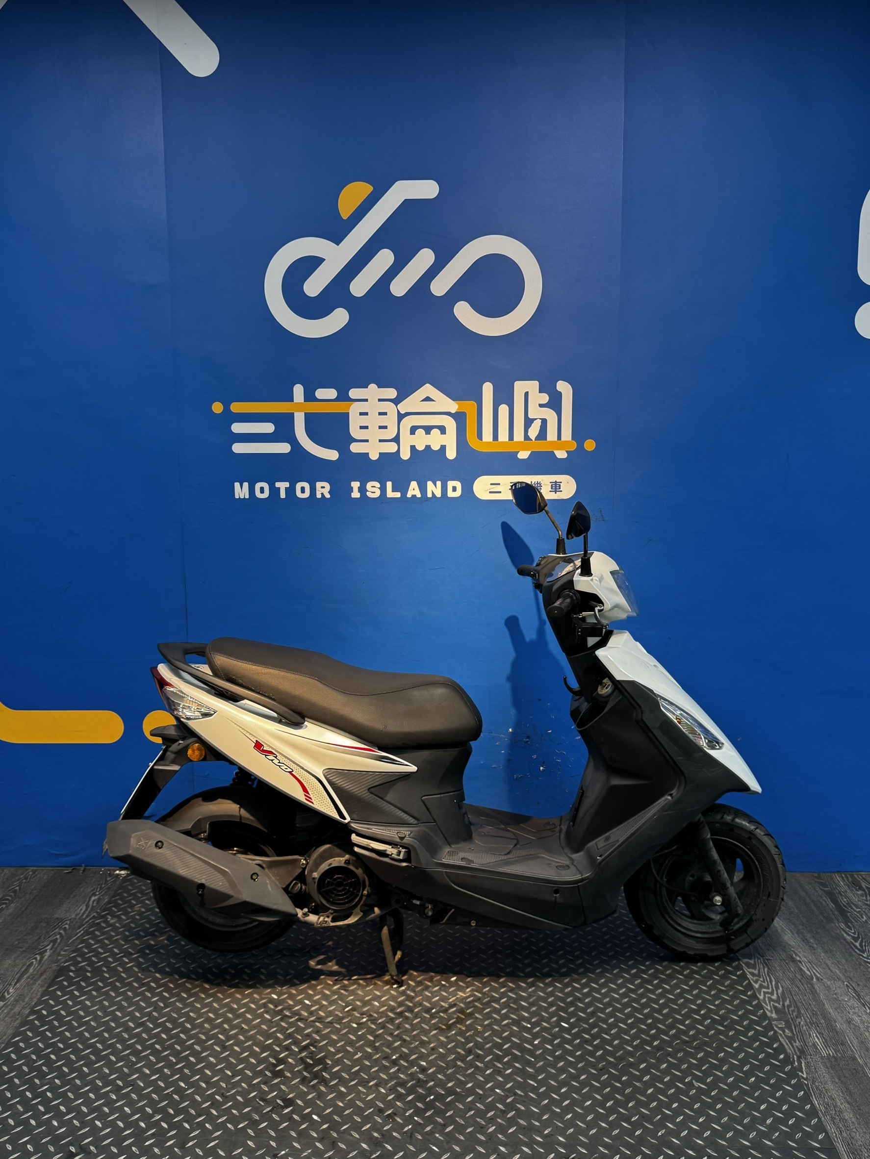 line_oa_chat_260615_195814_group_3