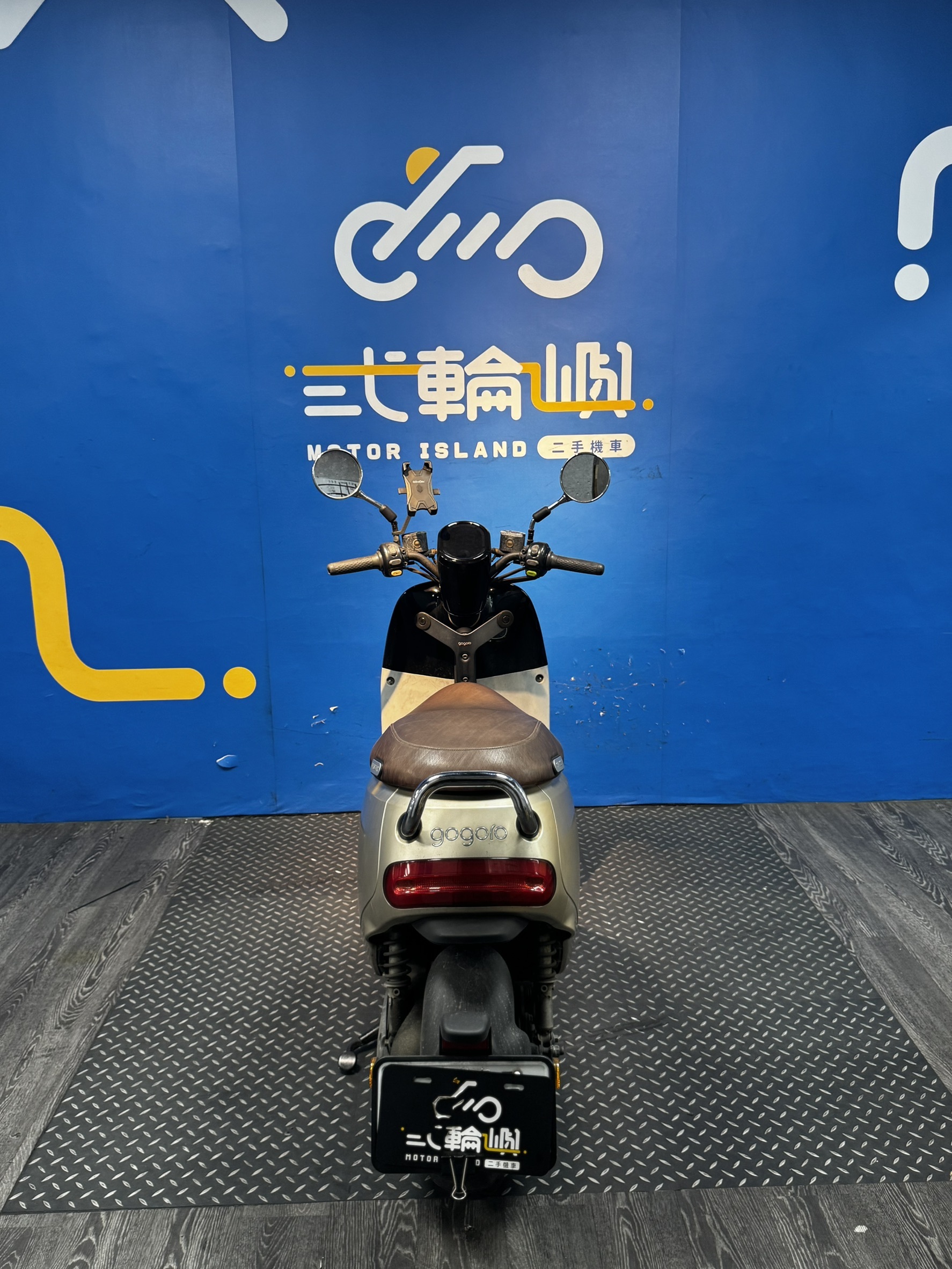 line_oa_chat_260617_195519_group_4