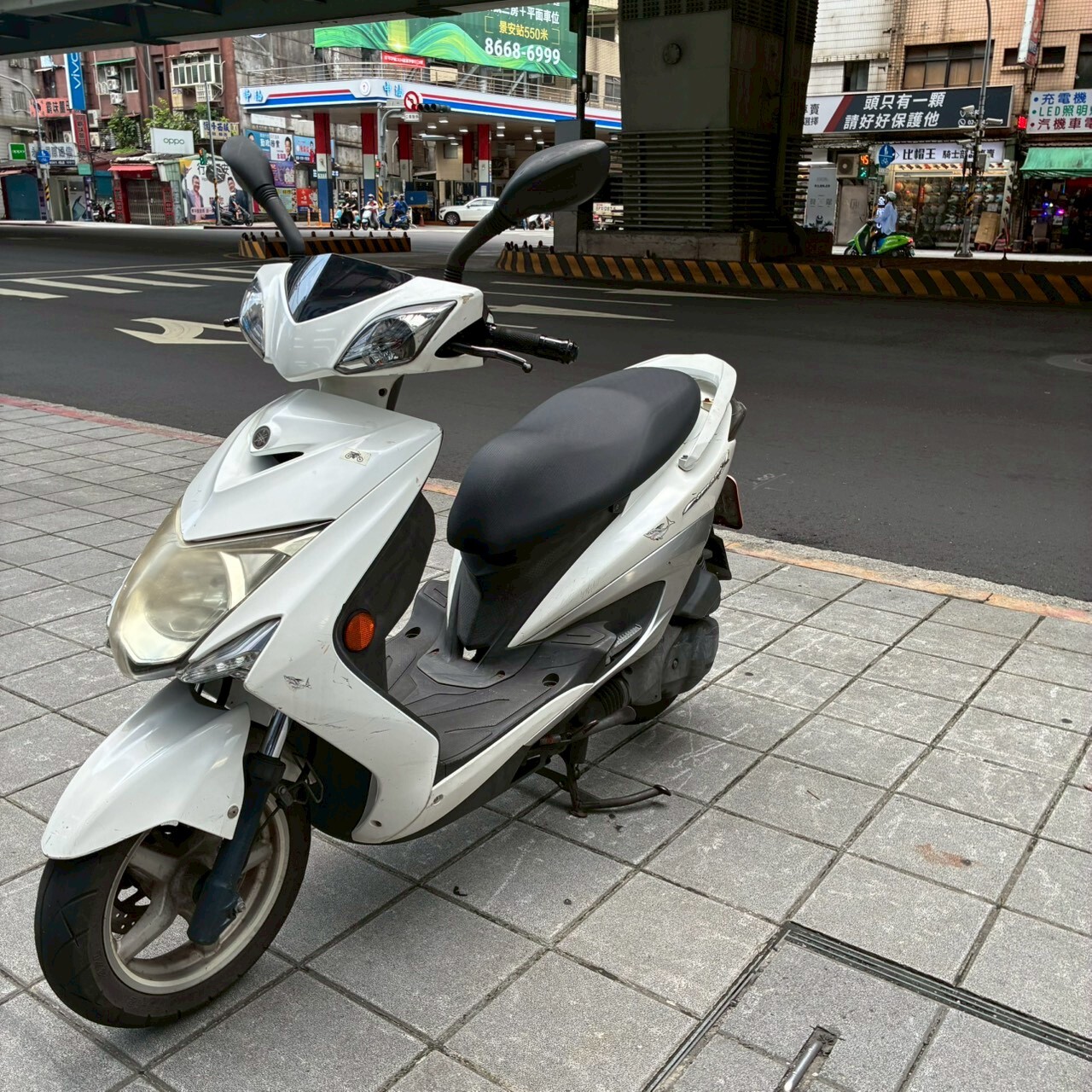 LINE_ALBUM__353_260619_2