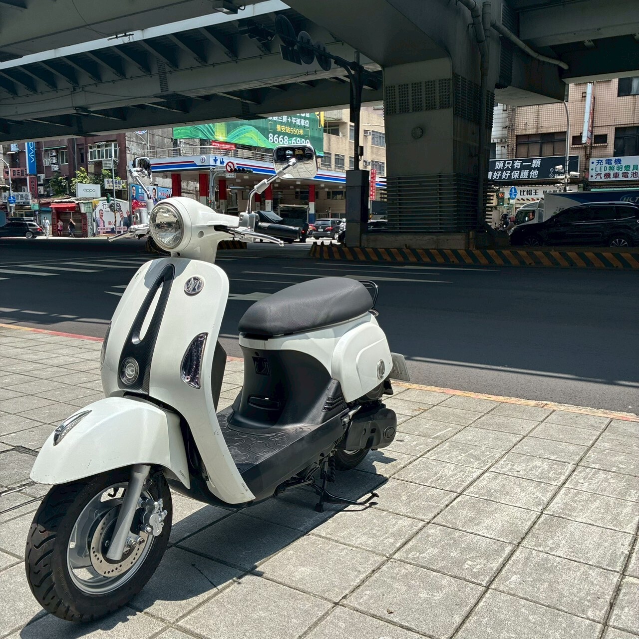 LINE_ALBUM__7015_260619_2