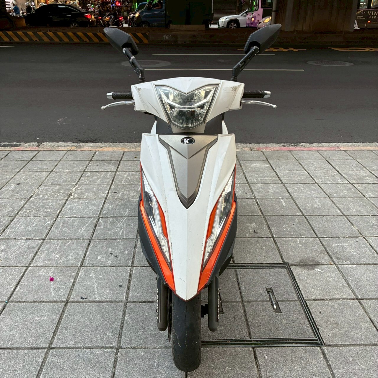 LINE_ALBUM__3776_260619_1