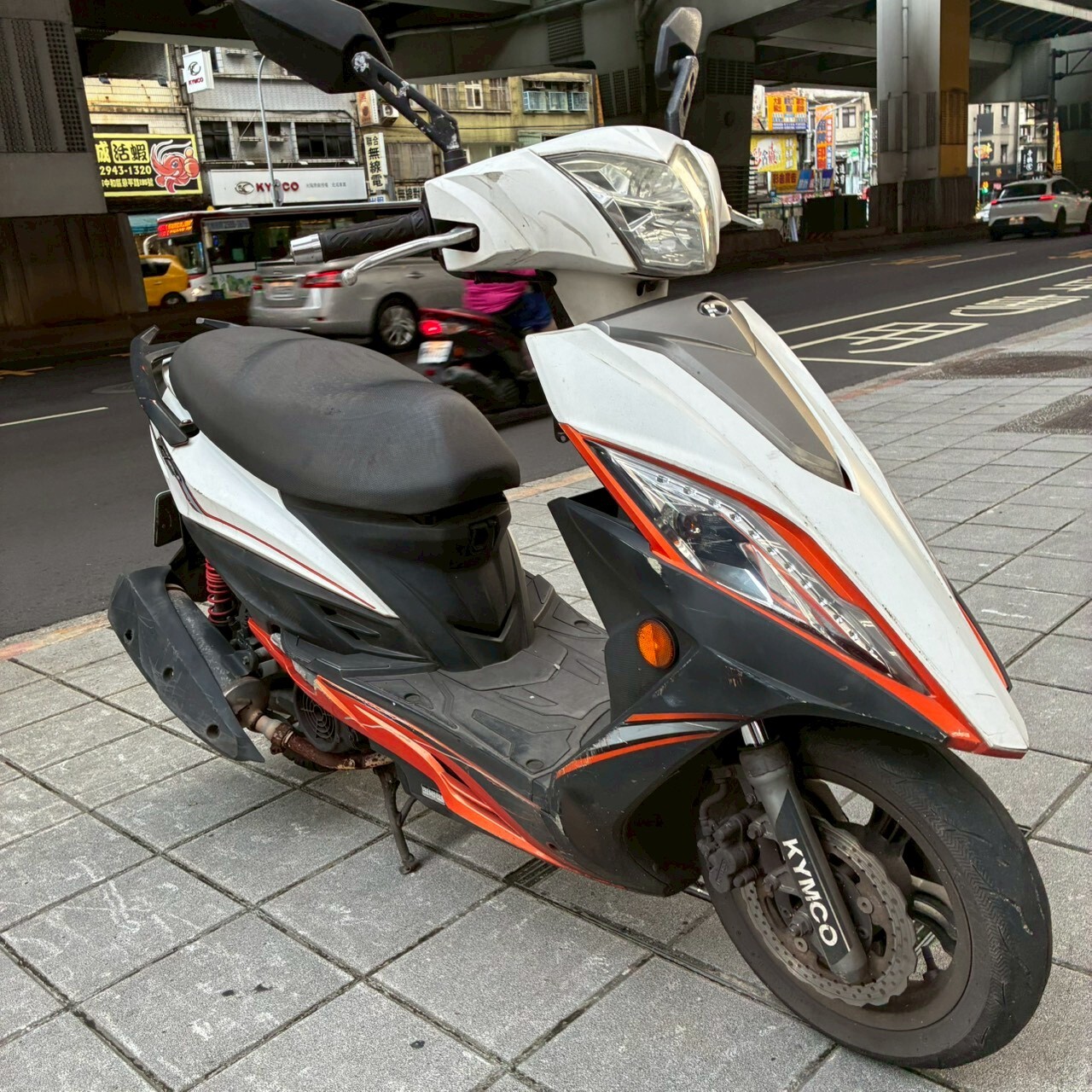 LINE_ALBUM__3776_260619_3