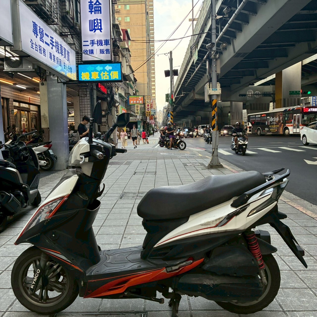LINE_ALBUM__3776_260619_4