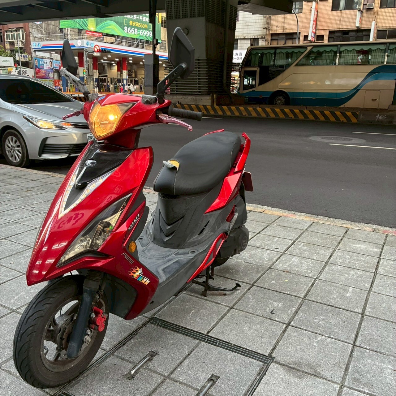 LINE_ALBUM__1302_260619_2