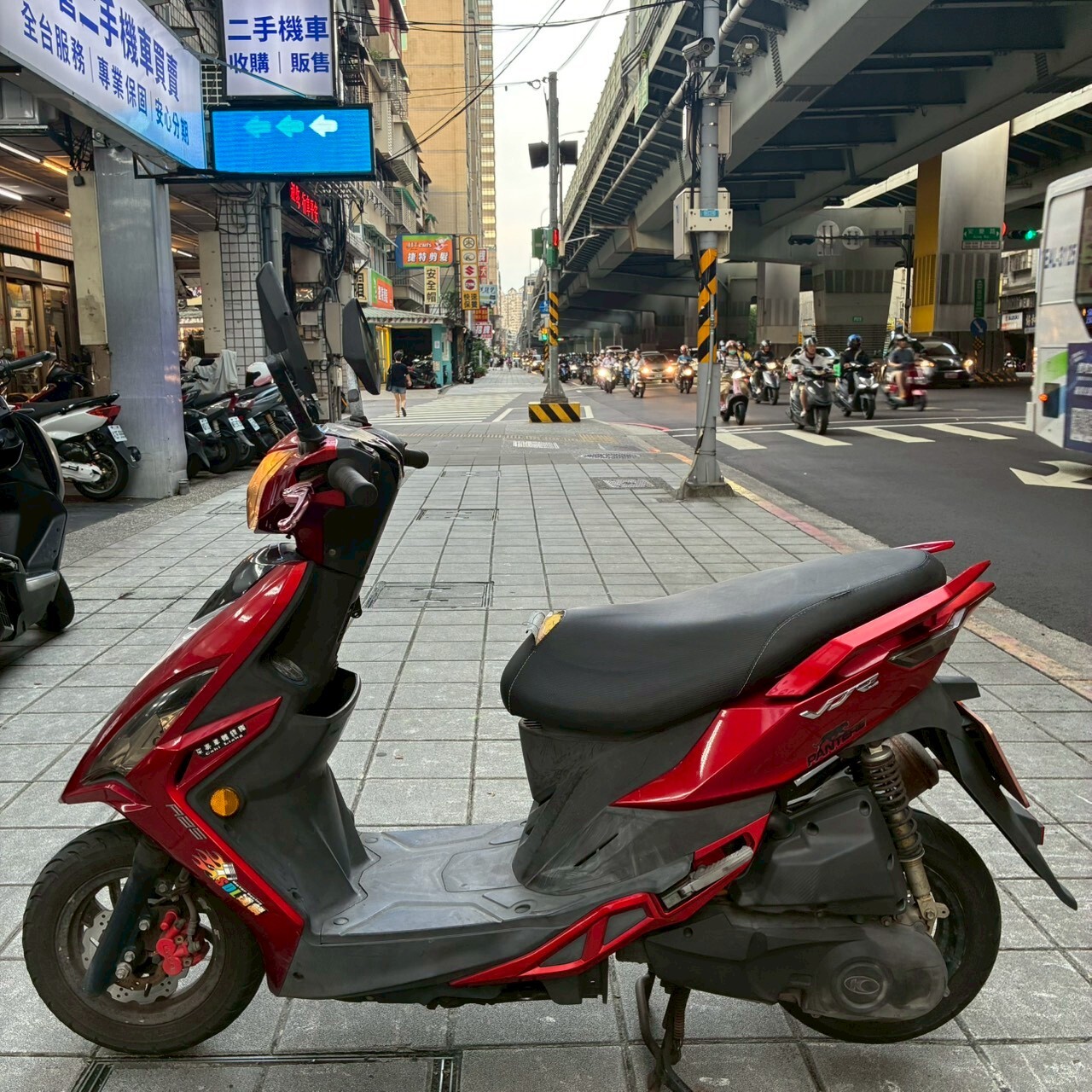 LINE_ALBUM__1302_260619_4