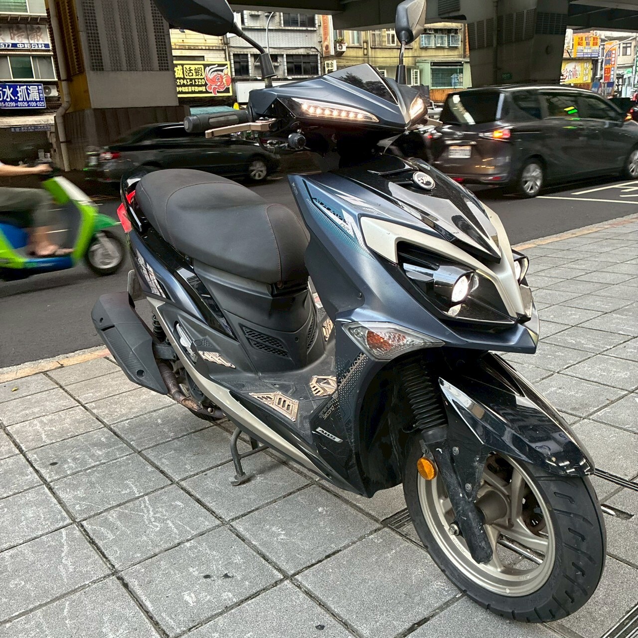 LINE_ALBUM__3501_260619_3
