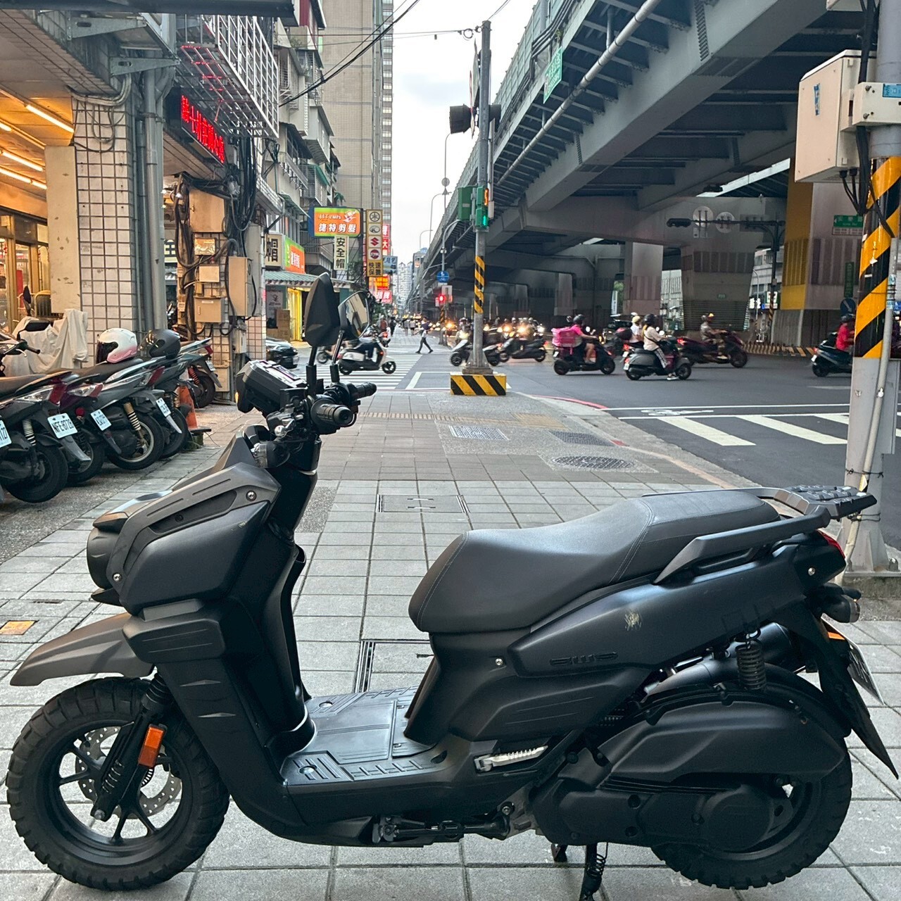 LINE_ALBUM__7160_260619_4