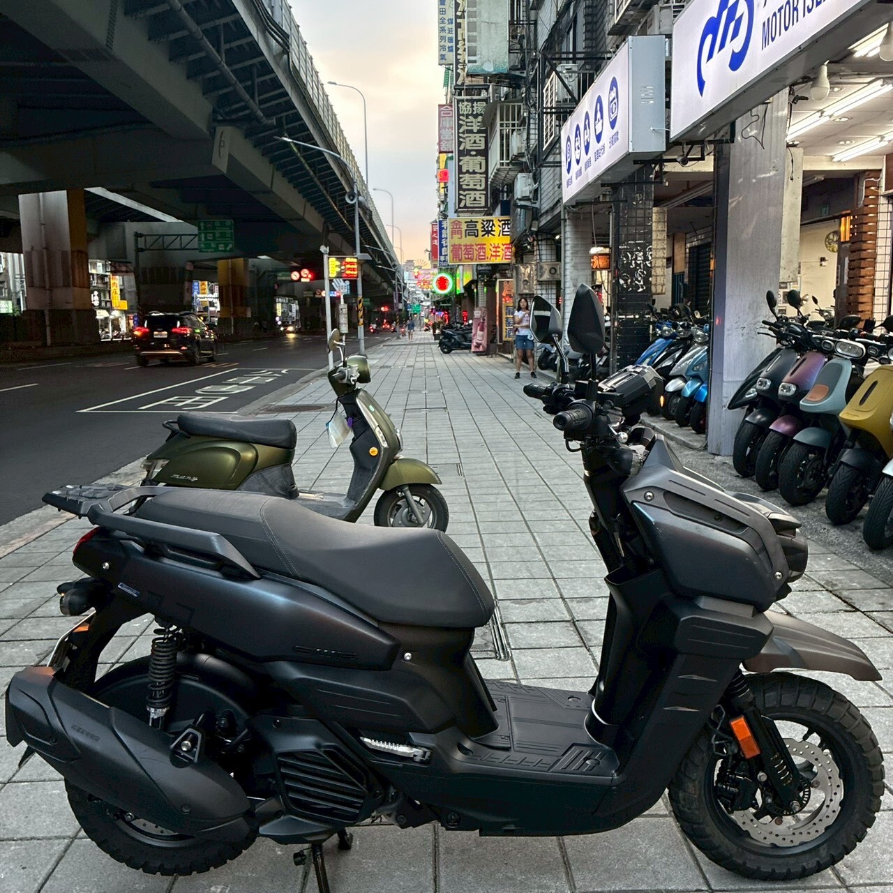 LINE_ALBUM__7160_260619_5