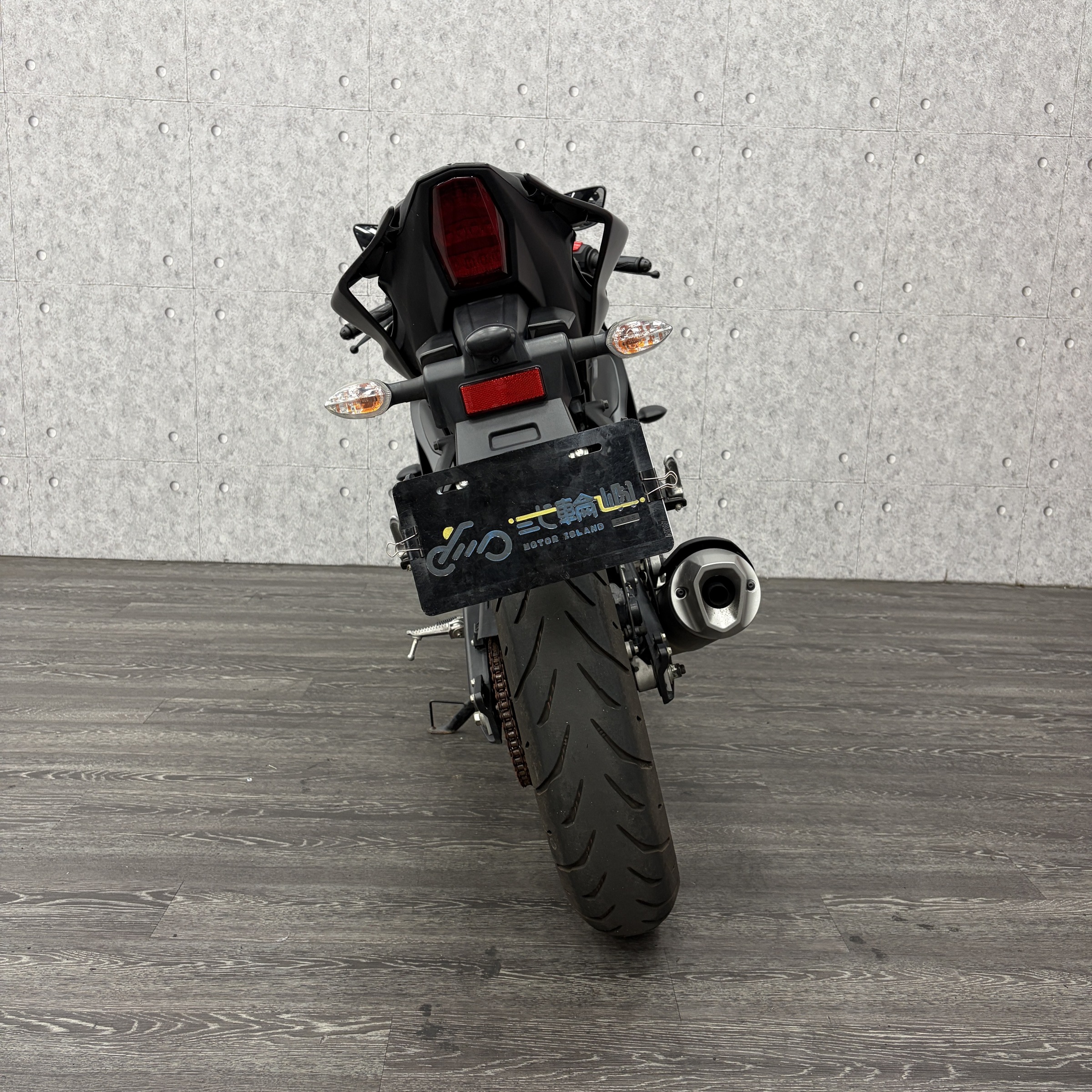 S__148037638_0