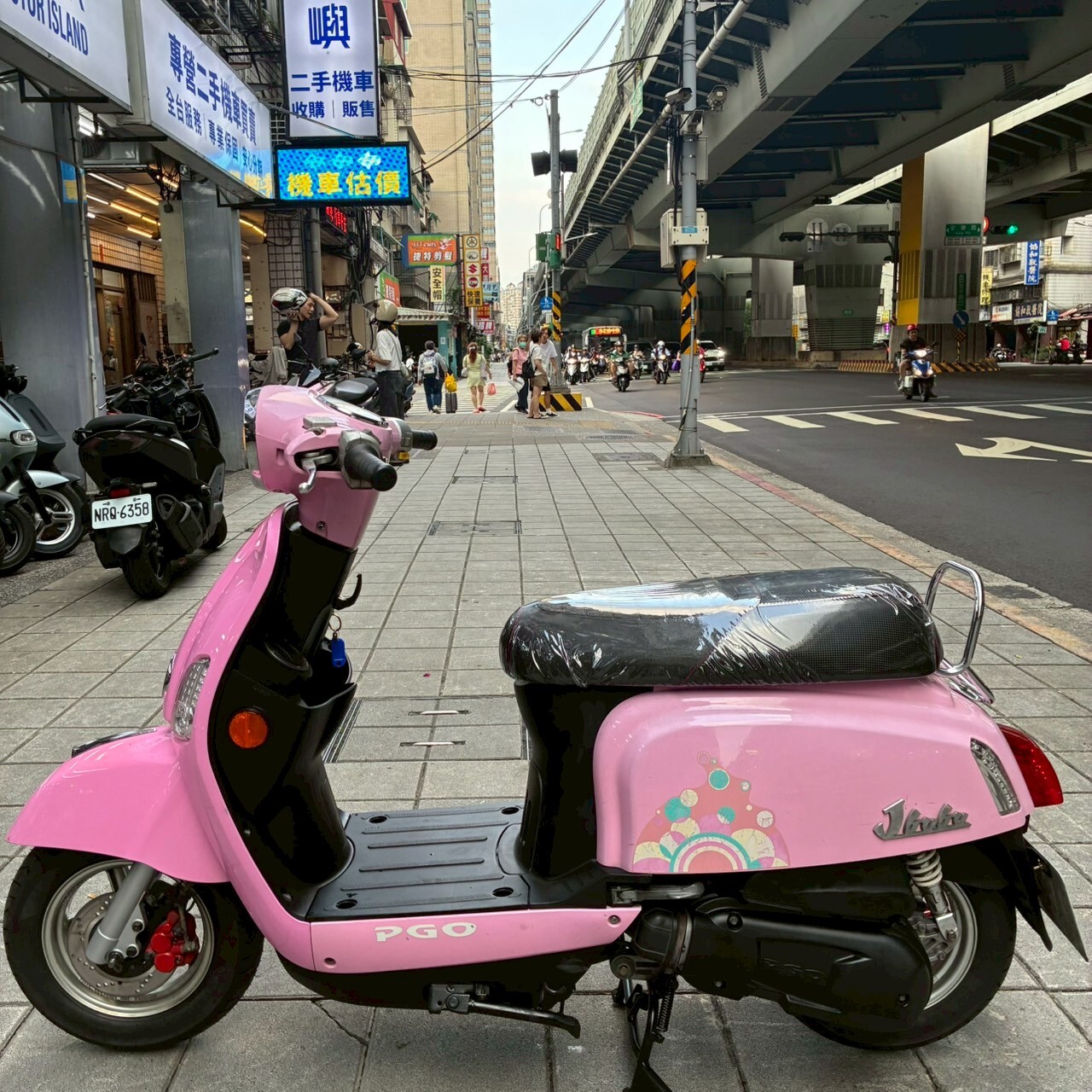 LINE_ALBUM__1259_260625_4