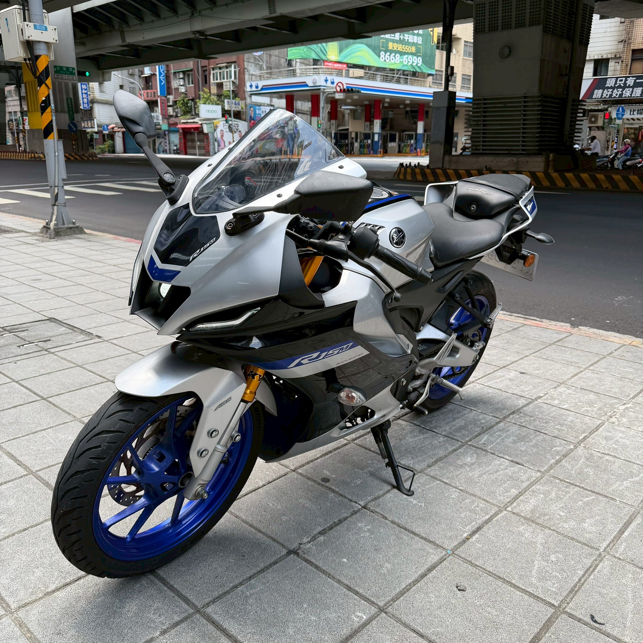 LINE_ALBUM_R15 M V4_7363_260625_2