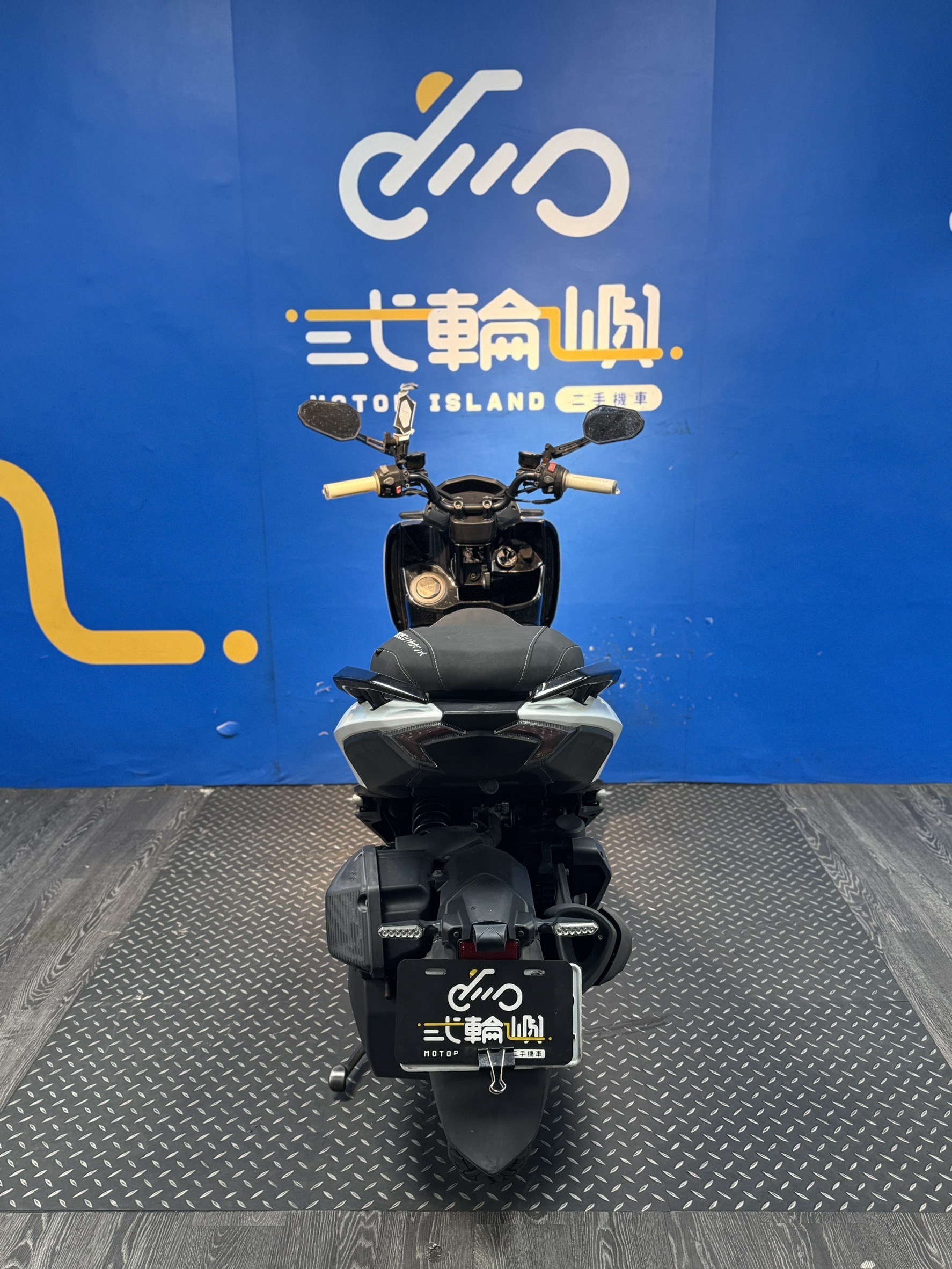 line_oa_chat_260625_164010_group_4