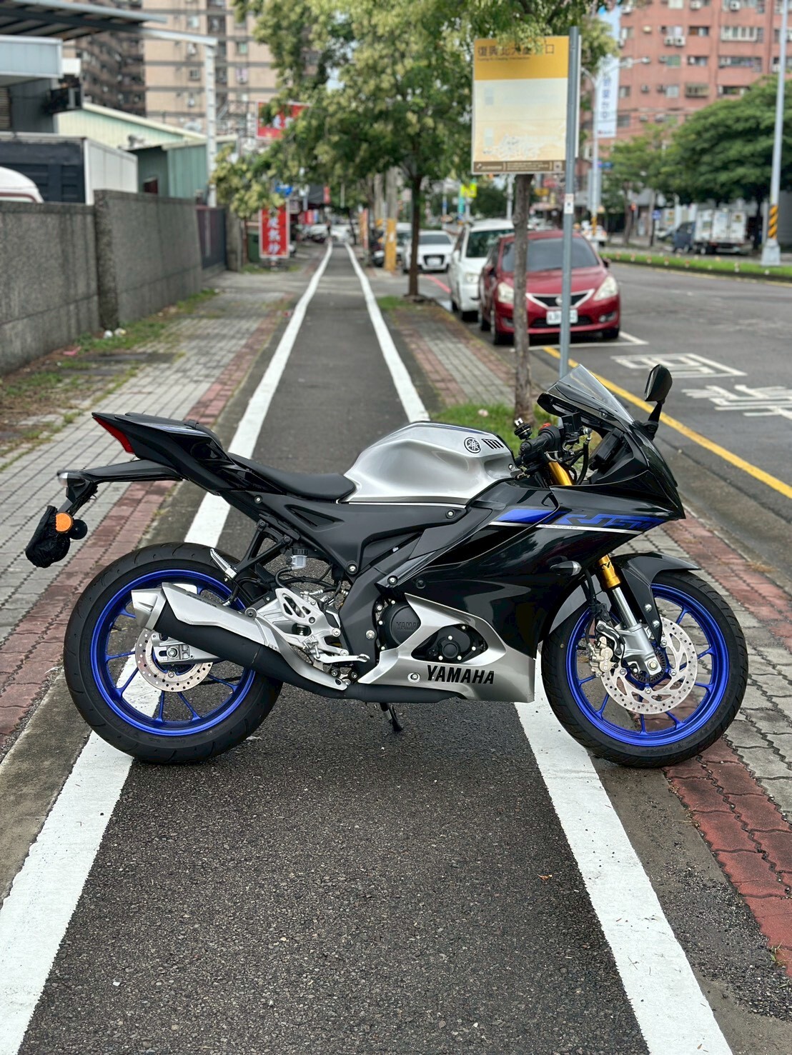 LINE_ALBUM_2025 山葉 YZF-R15 V4 M _3537 4xxKM $98,000_260628_5