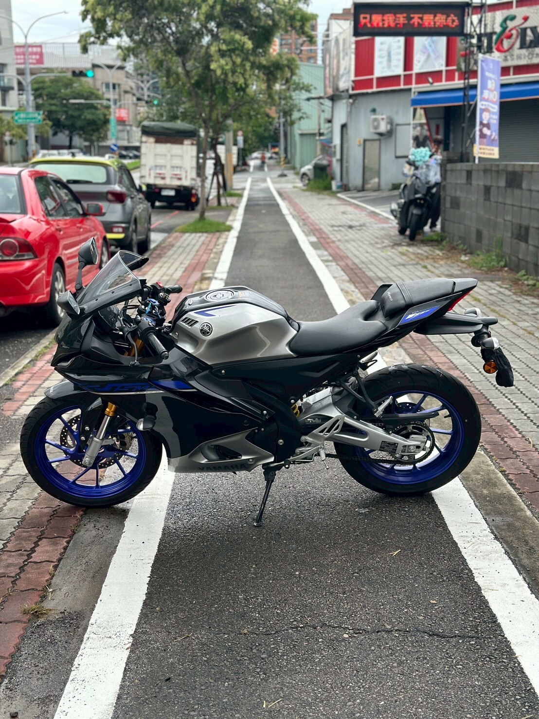 LINE_ALBUM_2025 山葉 YZF-R15 V4 M _3537 4xxKM $98,000_260628_4