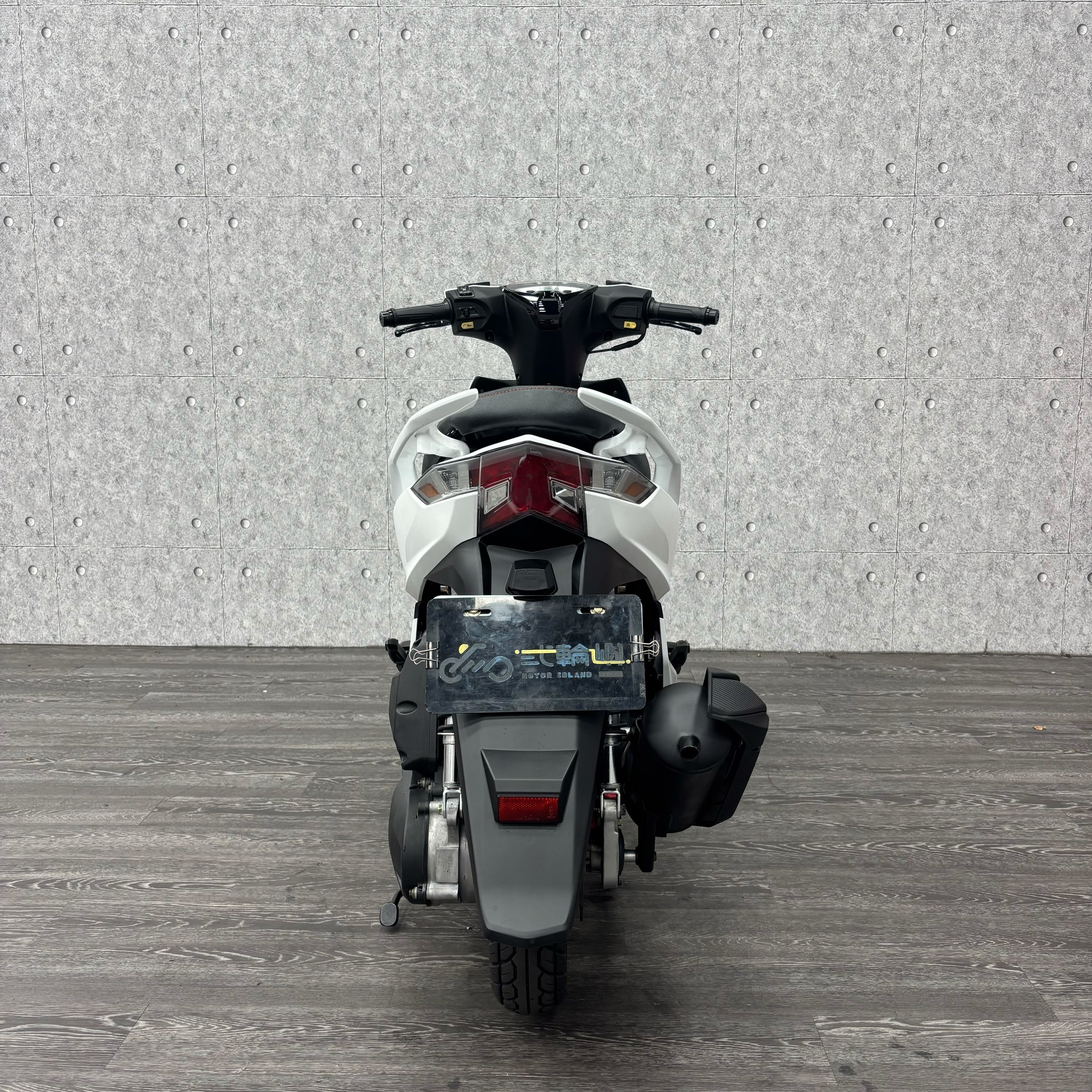 S__310345737_0