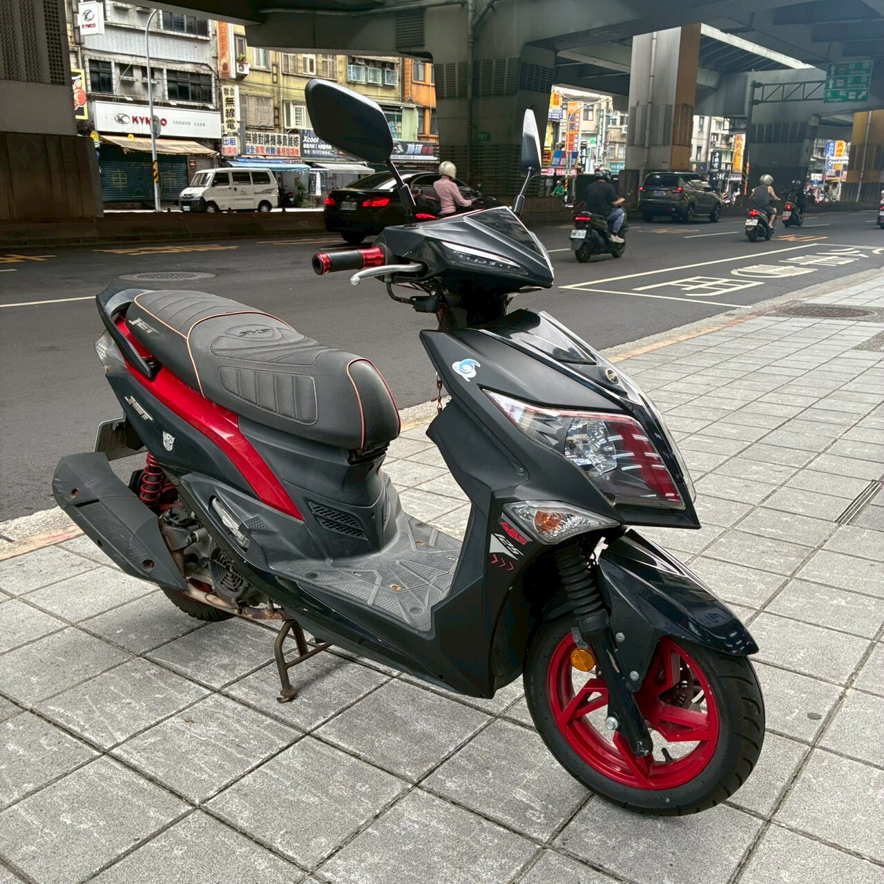 LINE_ALBUM_Jet_2105_260702_6