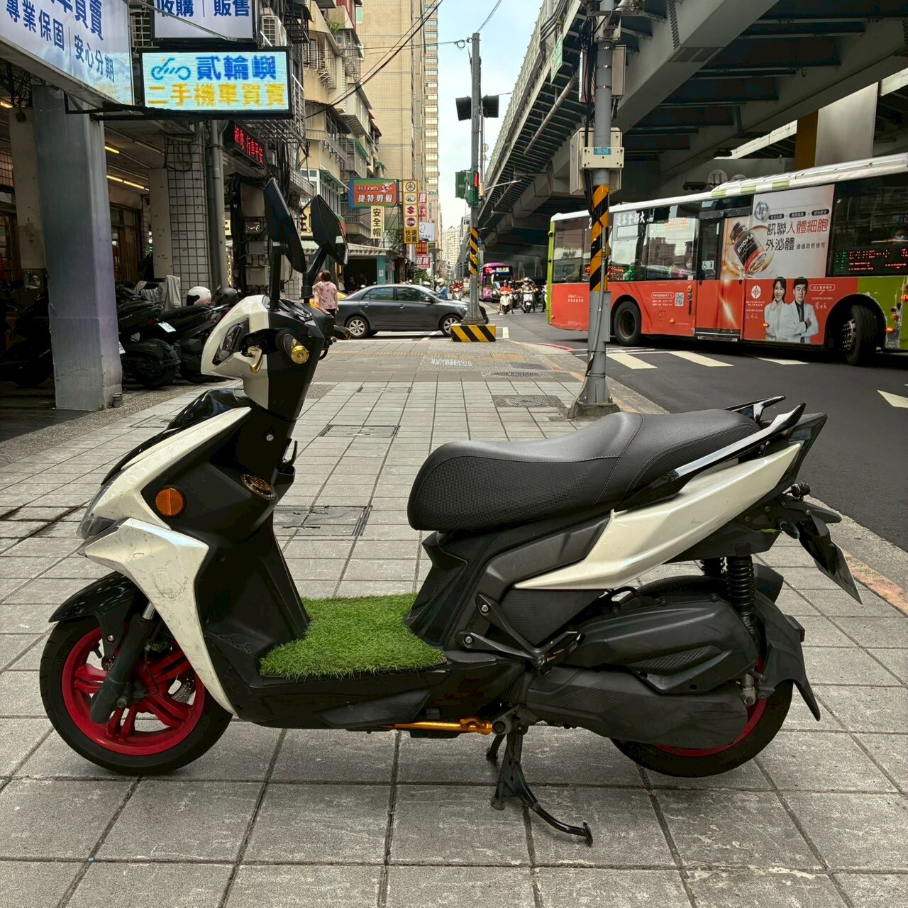LINE_ALBUM_雷霆S_9722_260702_6