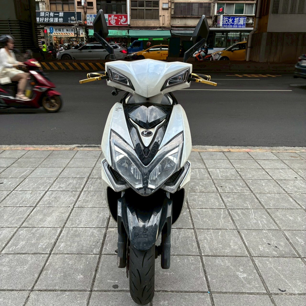 LINE_ALBUM_雷霆S_9722_260702_4